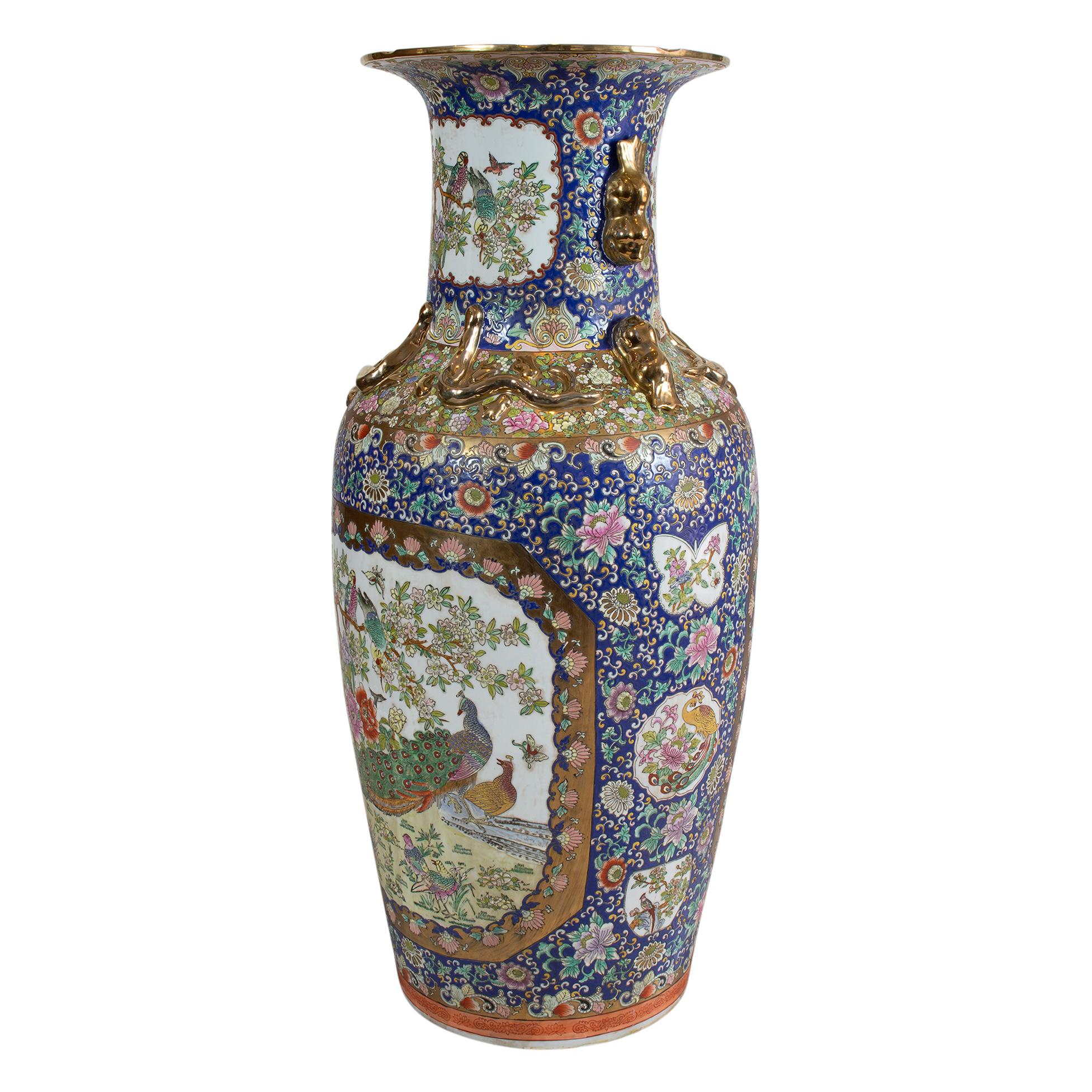 Large Chinese Qing Dynasty / Tongzhi Porcelain Vase For Sale 5