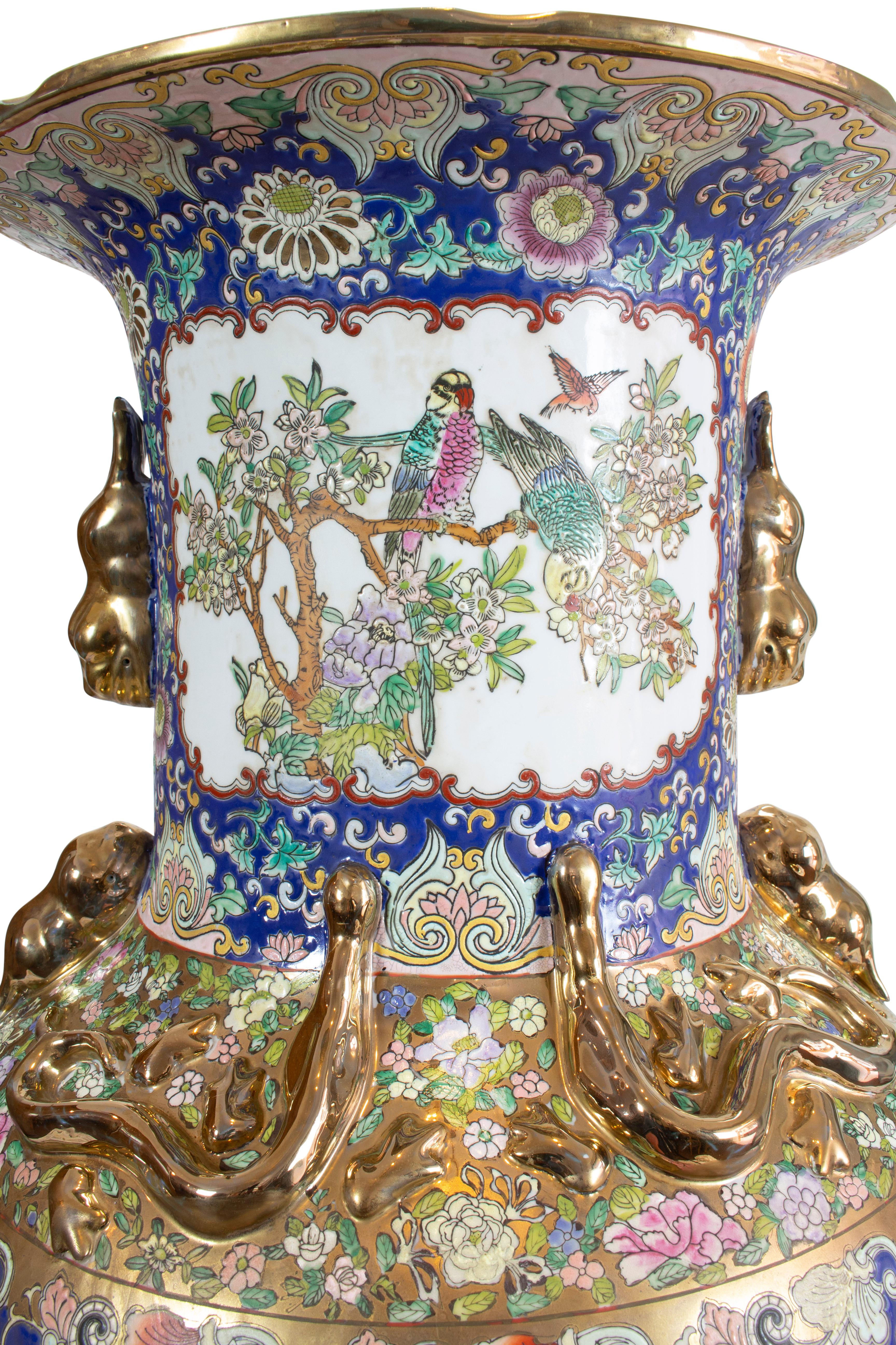 huge chinese vase