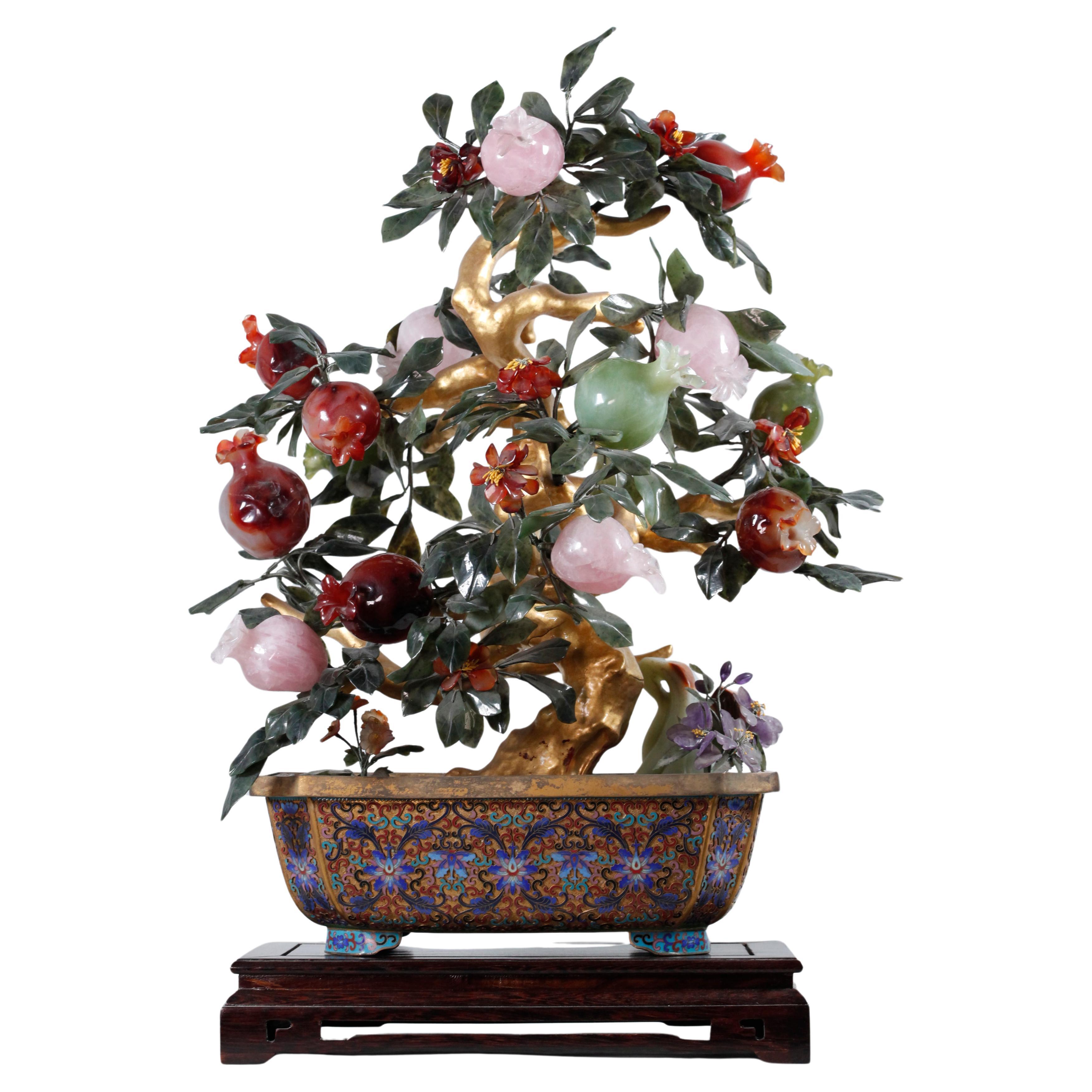 Granado chino de piedra y jade en maceta de cloisonné