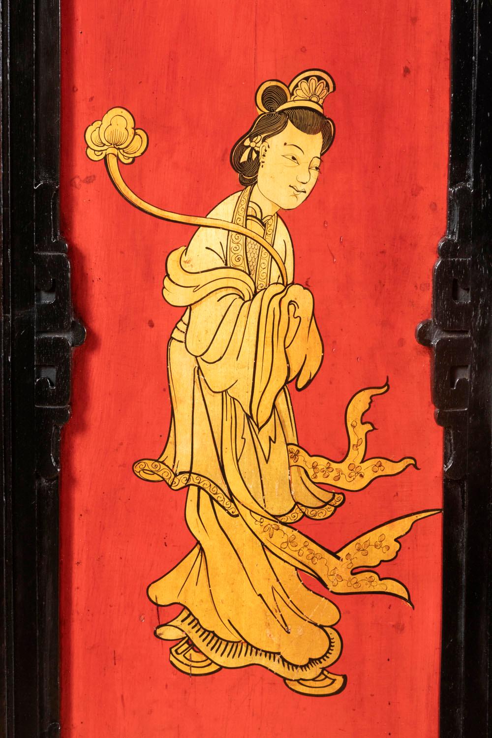 Large Chinese Style Cabinet in Black, Red and Gold Lacquered Wood, circa 1880 For Sale 6