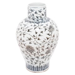 Large Chinese Trailing Vine Jar
