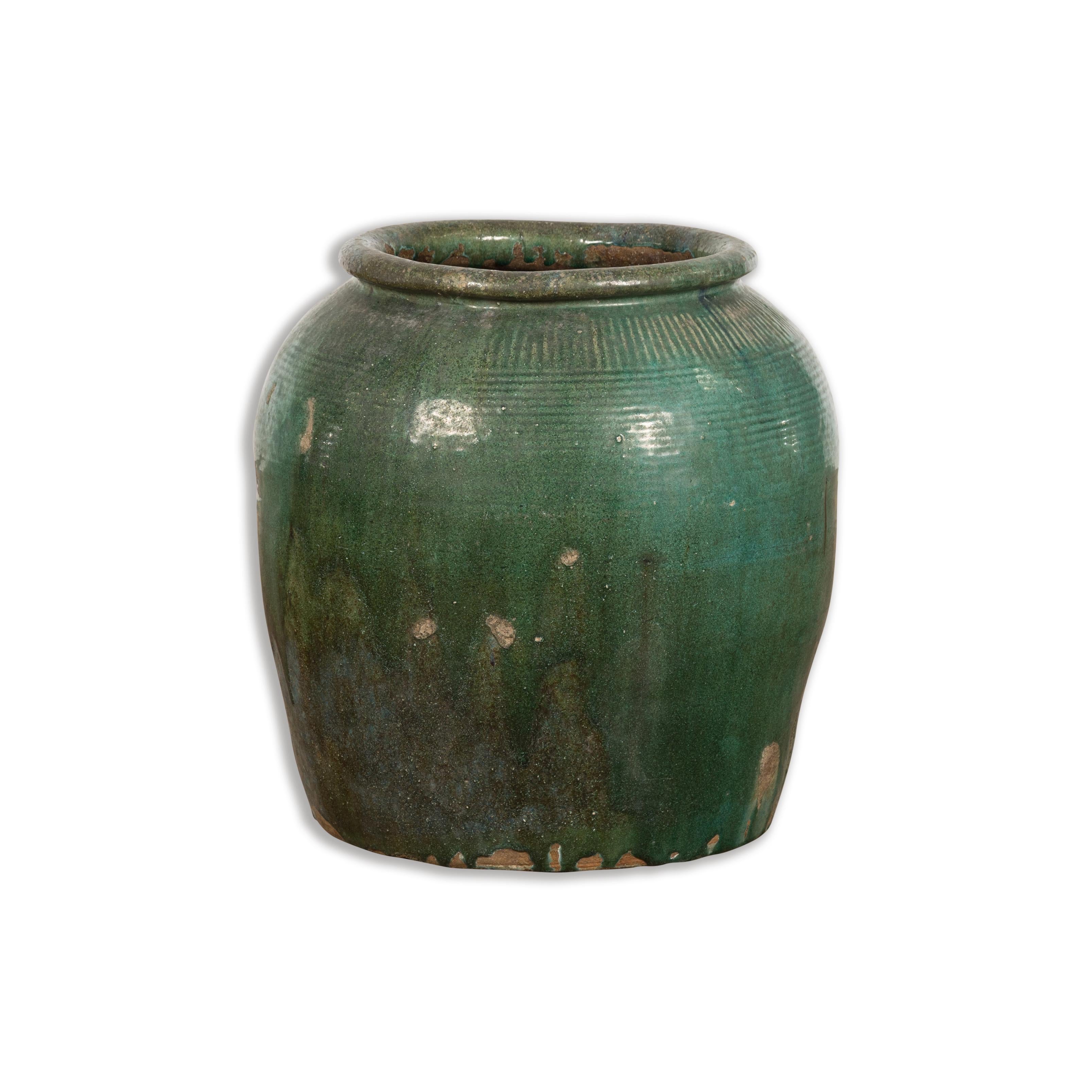 Large Chinese Vintage Green Glazed Ceramic Planter with Striated Décor For Sale 12