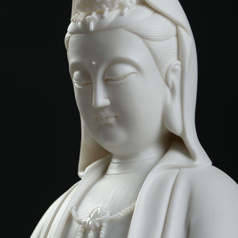 Estatua de Buda Guanyin de pie de porcelana blanca china vintage de 45 cm en venta 1