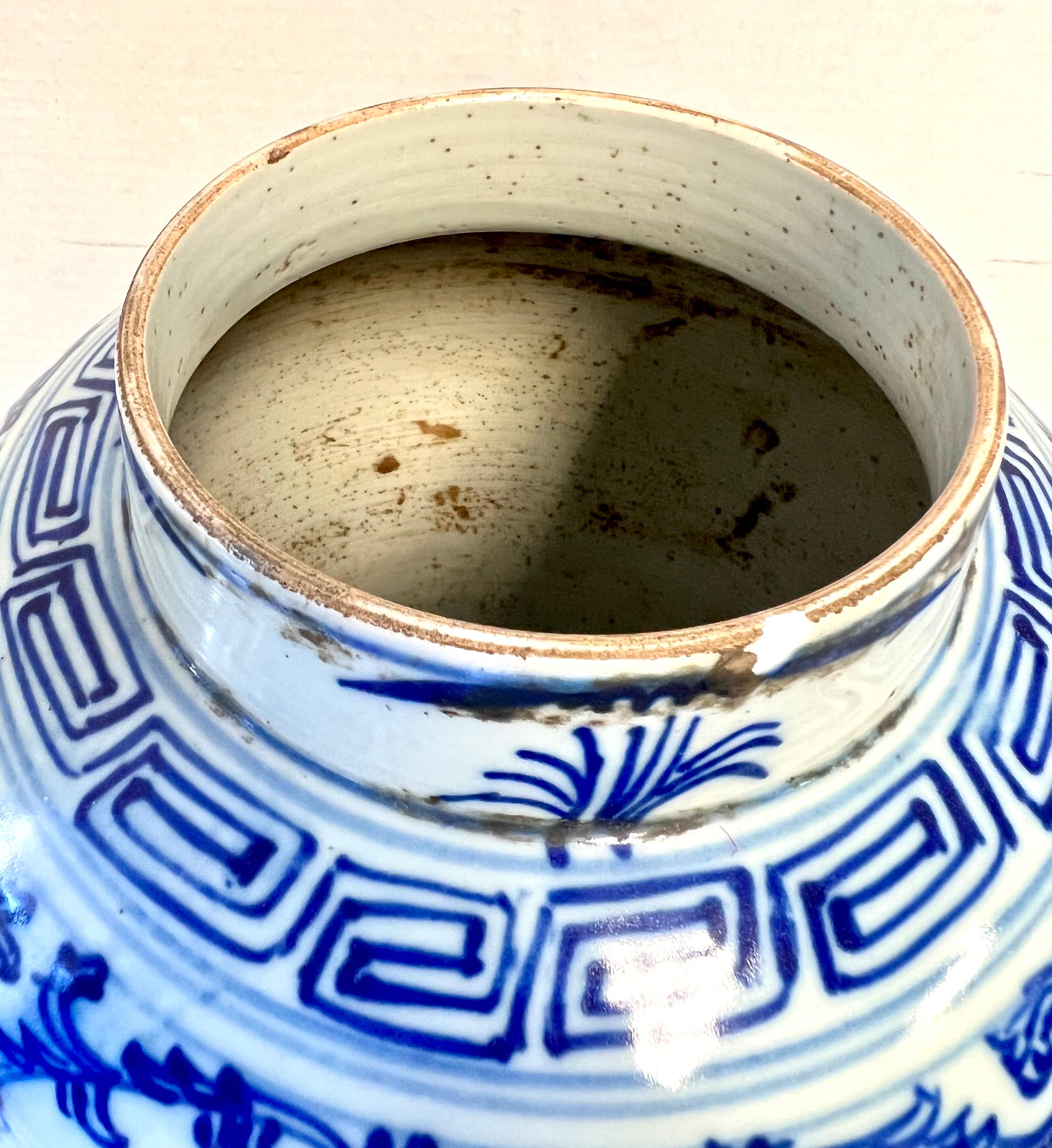 Chinese Large Chinoiserie Blue and White Glazed Covered Wedding Urn Jar