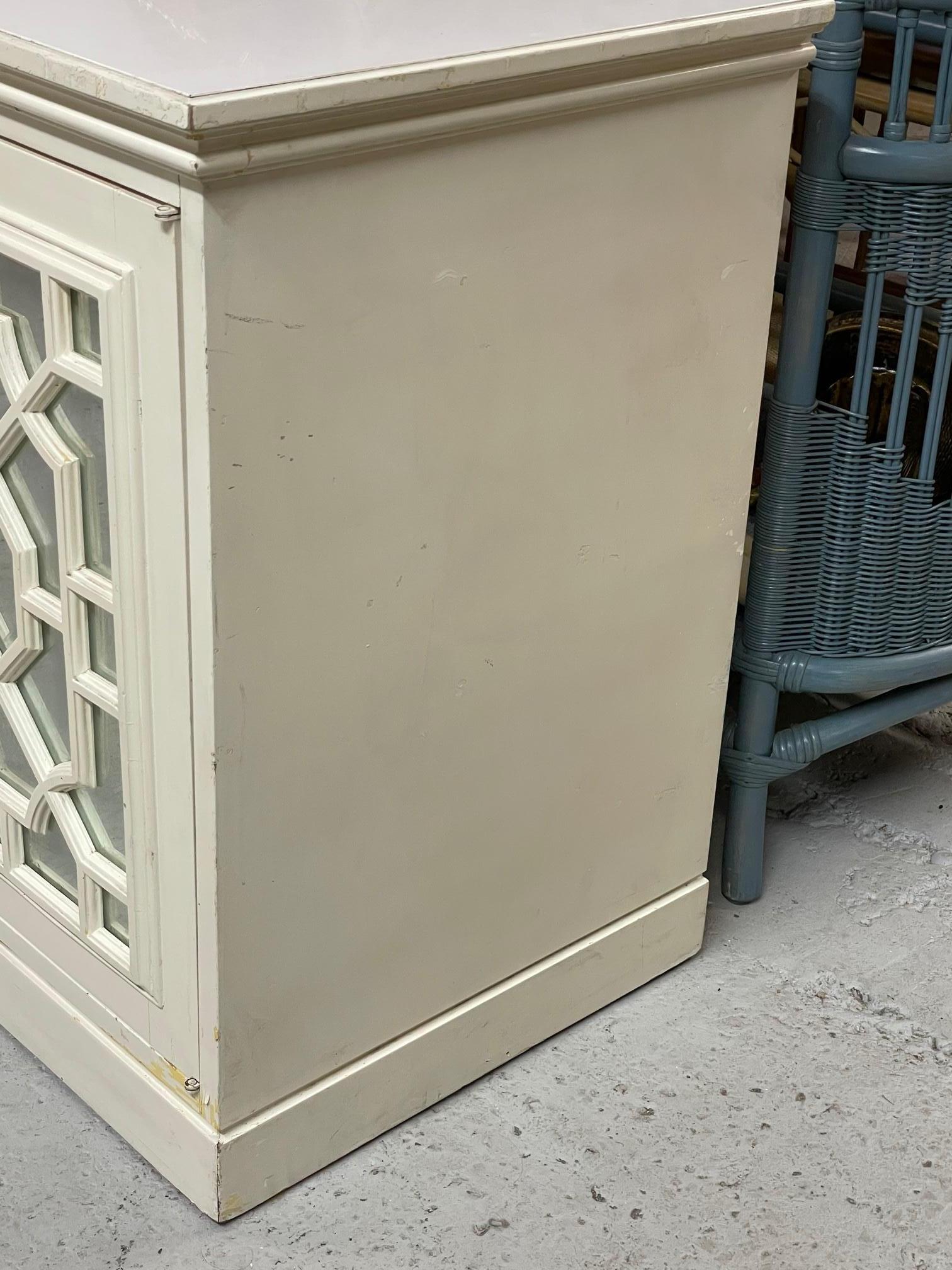Large Chinoiserie Fretwork Mirrored Credenza 4
