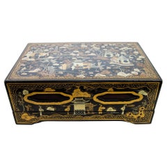 Vintage Large Chinoiserie Rectangular Black Lacquered Gilt Painted Covered Box 1950s
