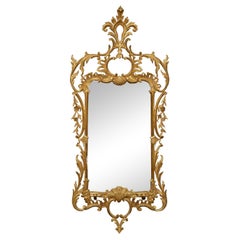 Grand miroir en bois doré de style Chippendale
