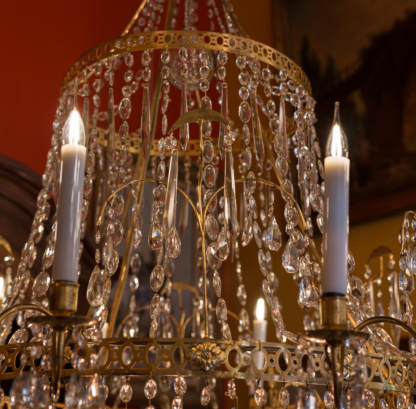 Large Chiseled Gilt Bronze and Cut Crystal Chandelier, Early 19th Century 8