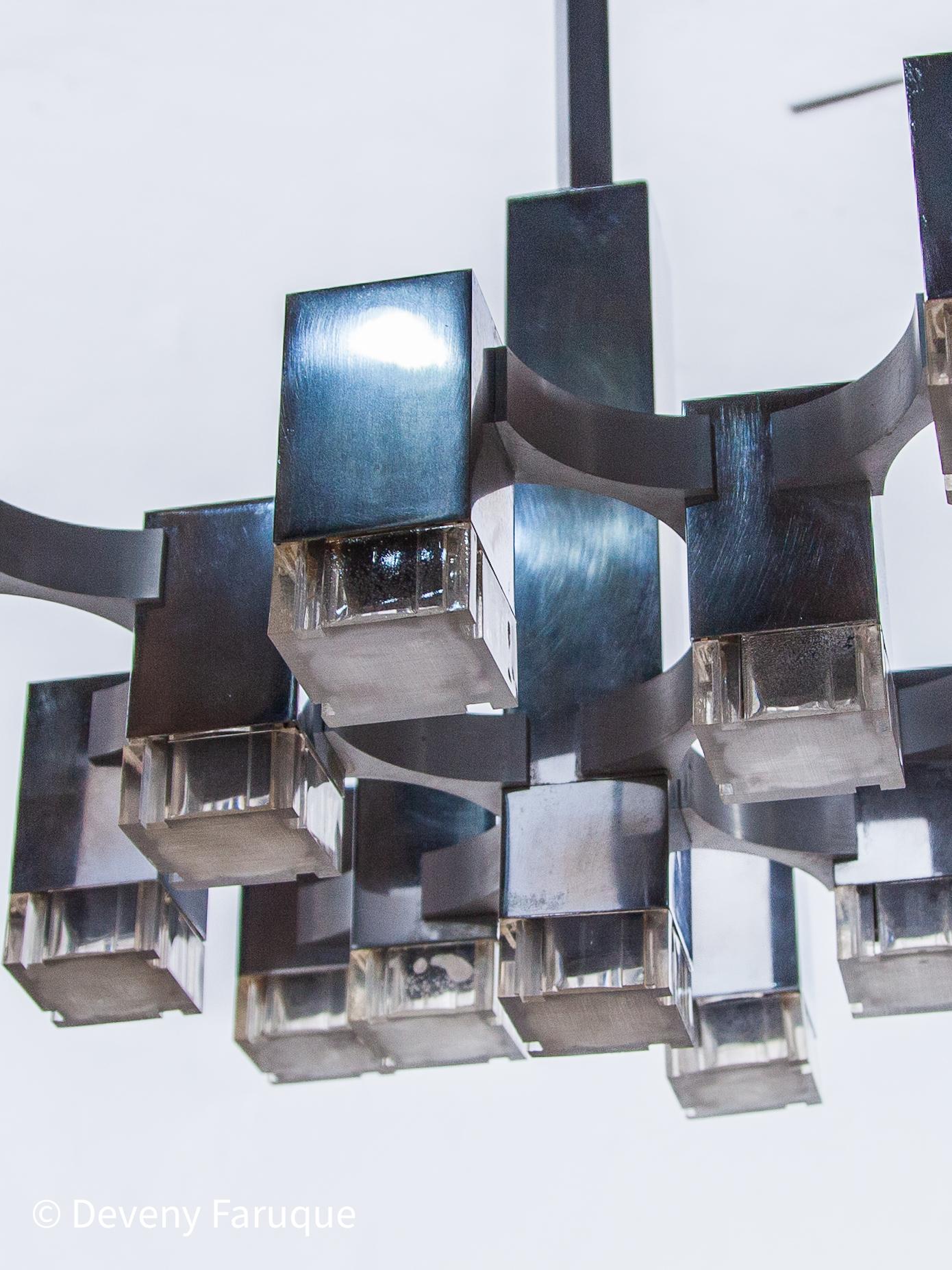 Mid-Century moderno Grande lampadario cubico cromato Sciolari 17 luci, anni '60, Italia in vendita