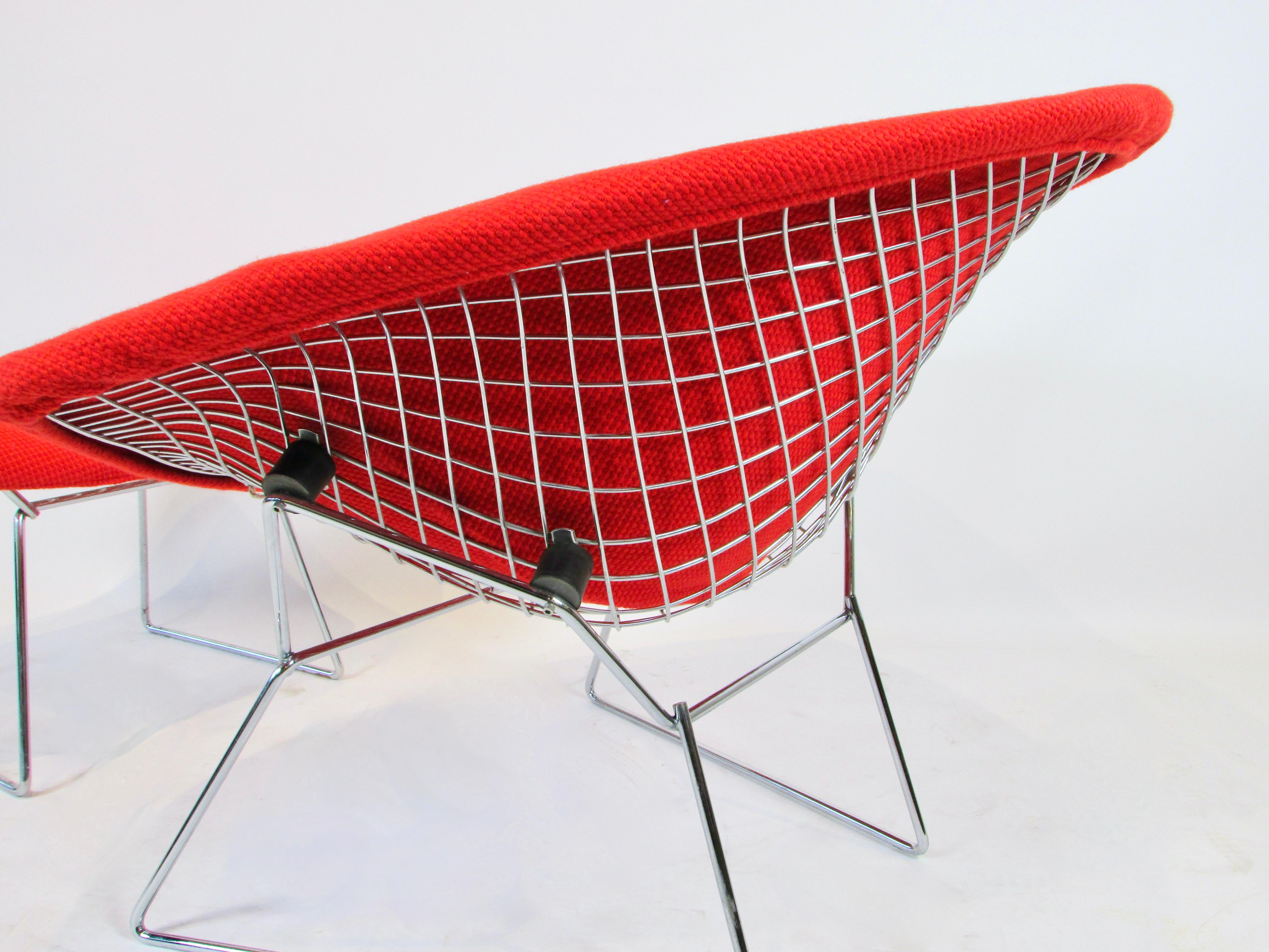 Large Chrome Frame Bertoia Knoll Diamond Chair with Ottoman in Red Cato Textile In Good Condition For Sale In Ferndale, MI