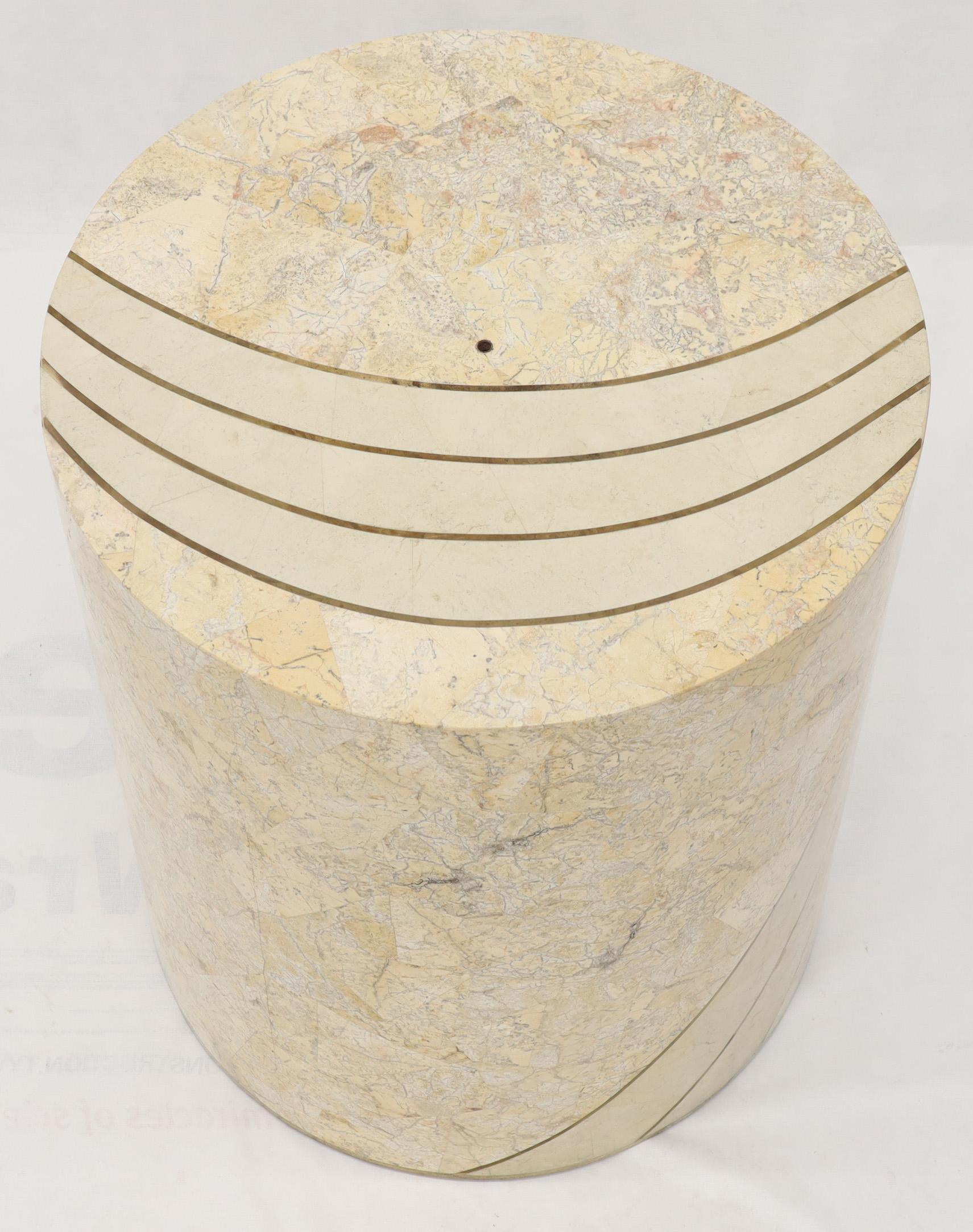 Großer Zylinder Mosaiksteinfurnier Messingintarsie Esstisch Sockel Pedestal im Zustand „Hervorragend“ im Angebot in Rockaway, NJ