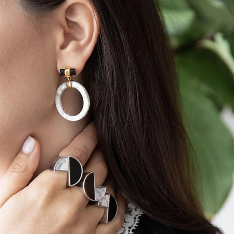 Cabochon Large Circle Hoops, Yellow Silver, Howlite, Black Agate For Sale
