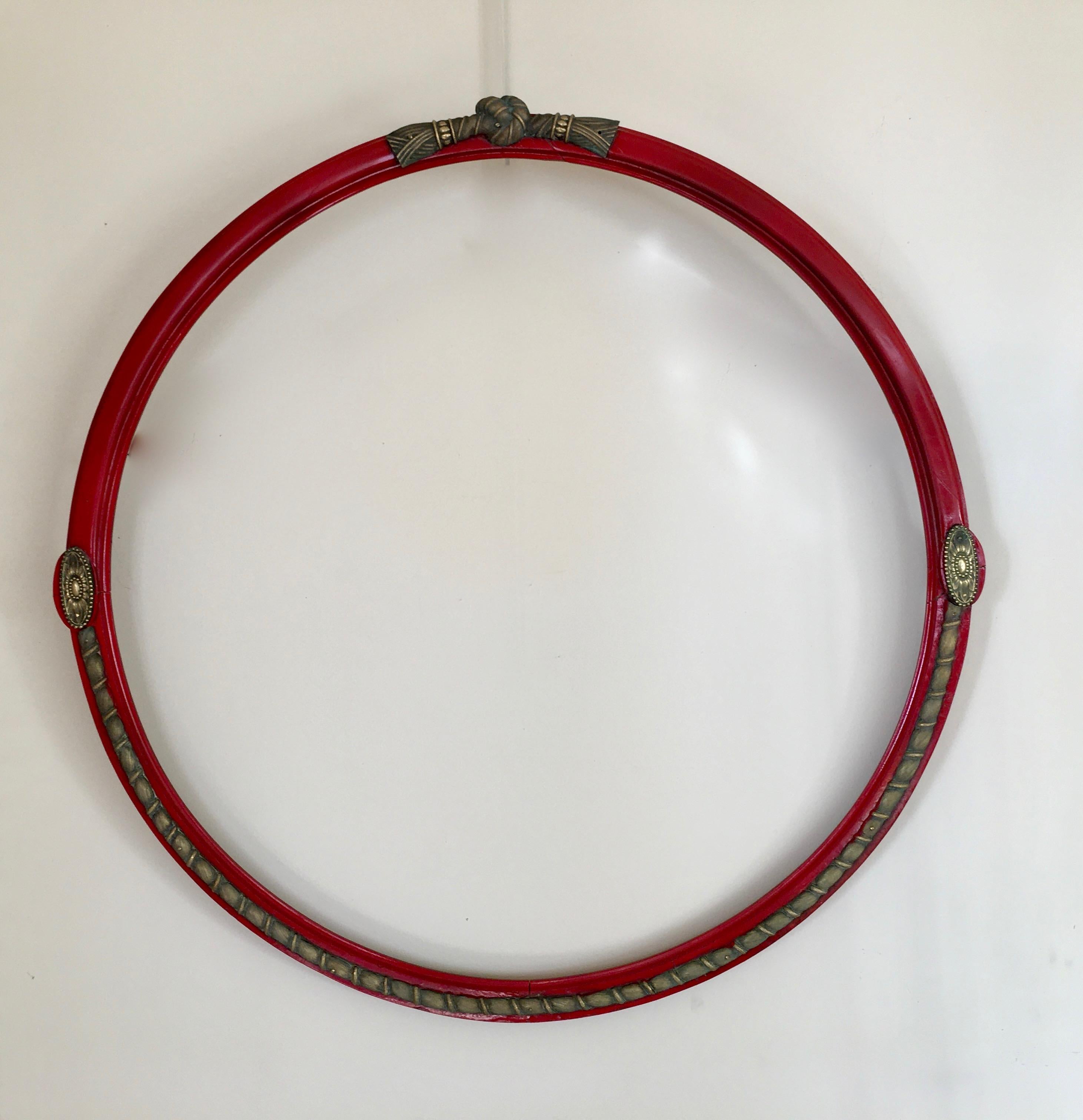 Début du 20ème siècle Grand miroir circulaire Art Déco en laque rouge par Sue and Mare, France, 1928 en vente