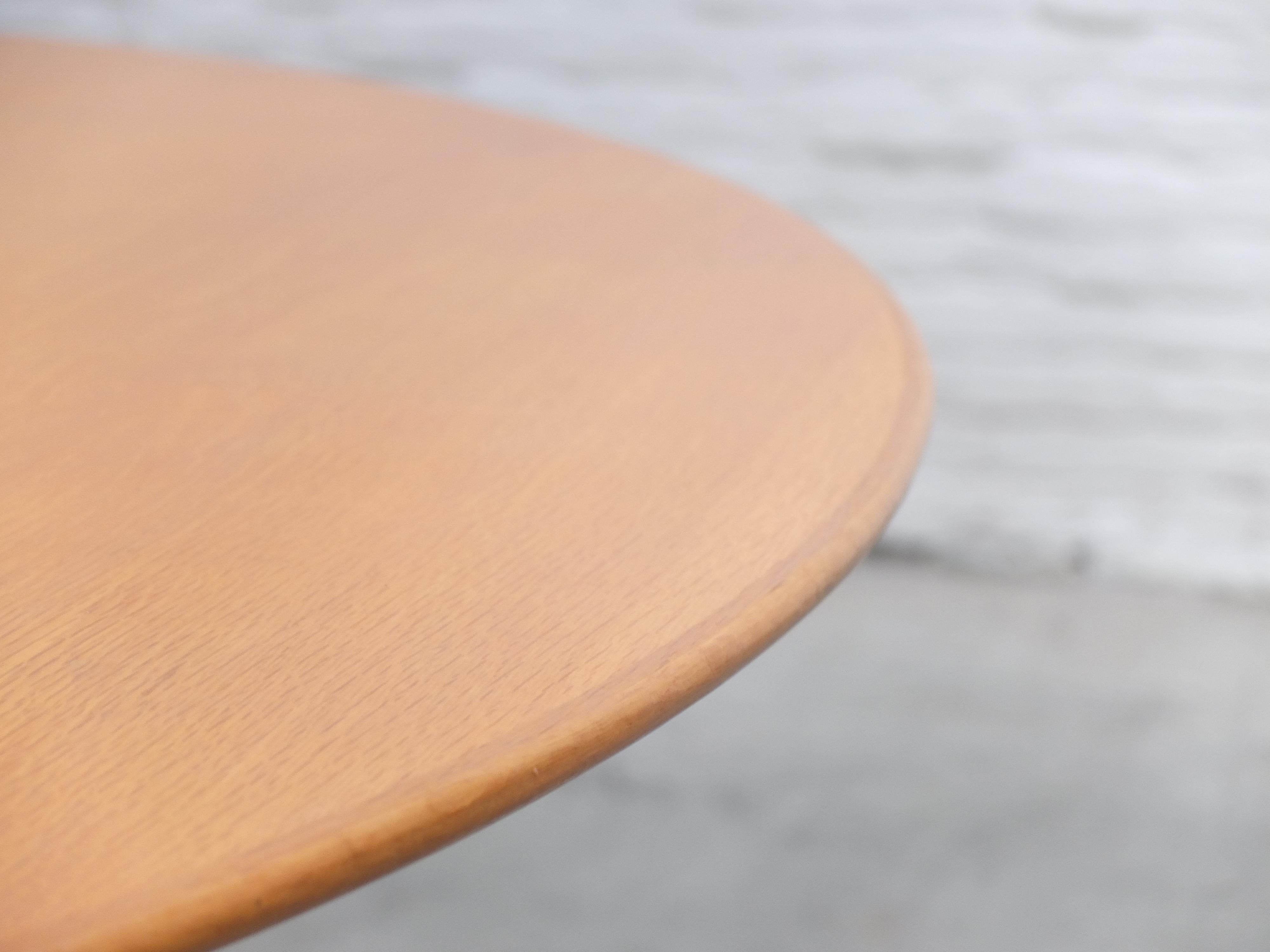 Large 'Circular' Dining Table in Oak by Arne Jacobsen for Fritz Hansen, 1966 en venta 9
