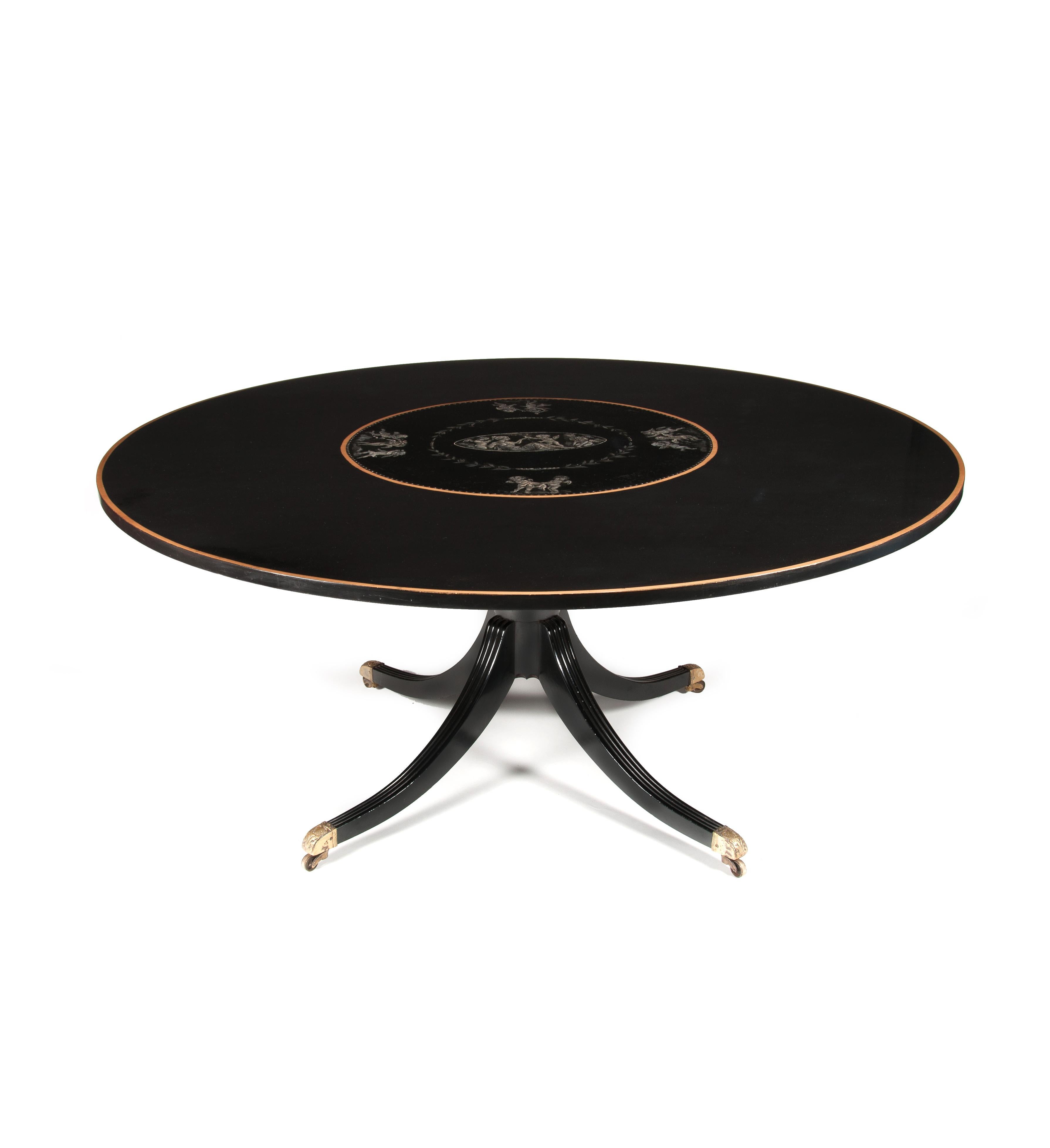 Large Circular Mid-20th Century Ebonized, Gilt and Painted Dining Table In Good Condition In Benington, Herts