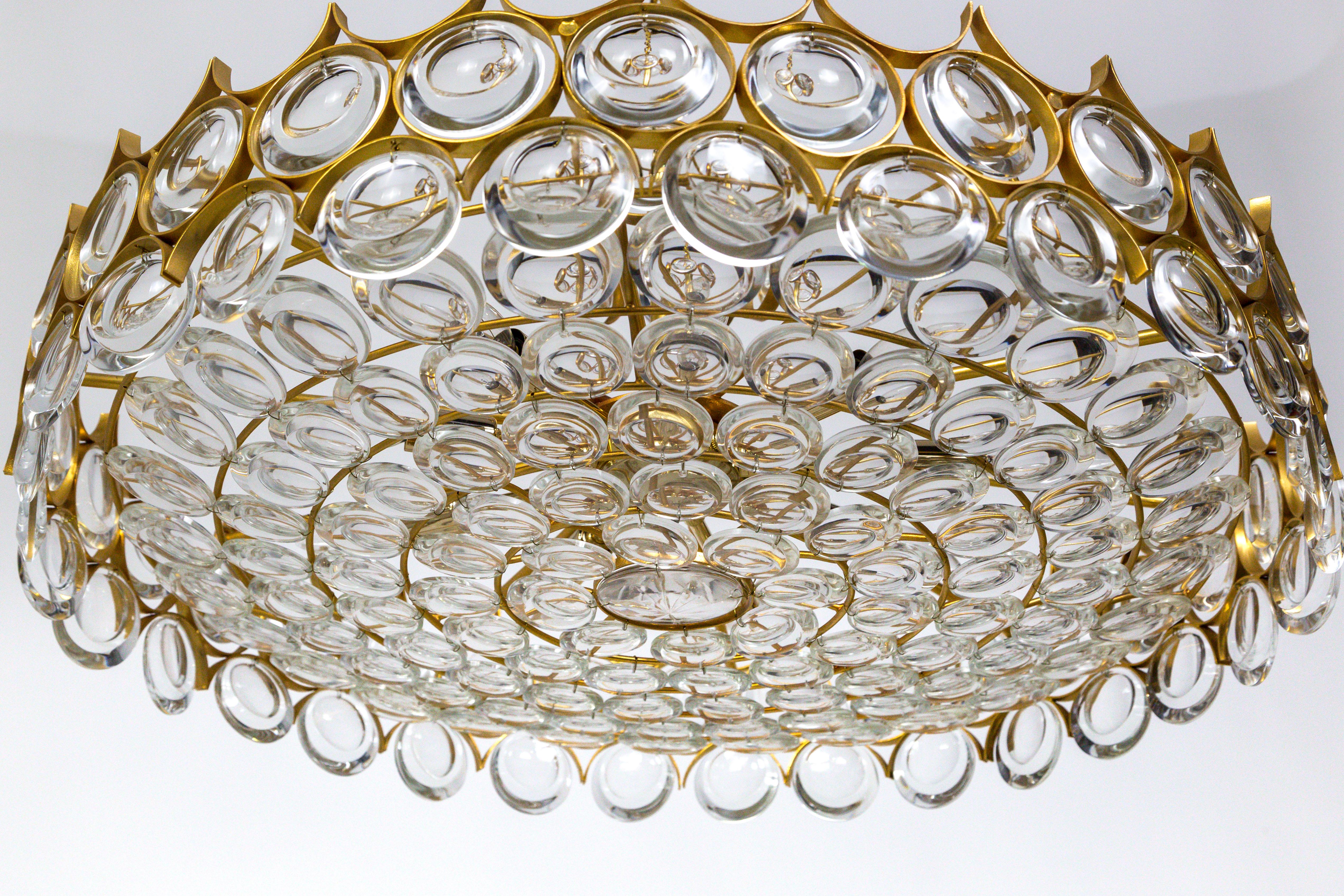 Large Circular Palwa Gilt Brass and Optical Lens Crystal Chandelier In Good Condition In San Francisco, CA