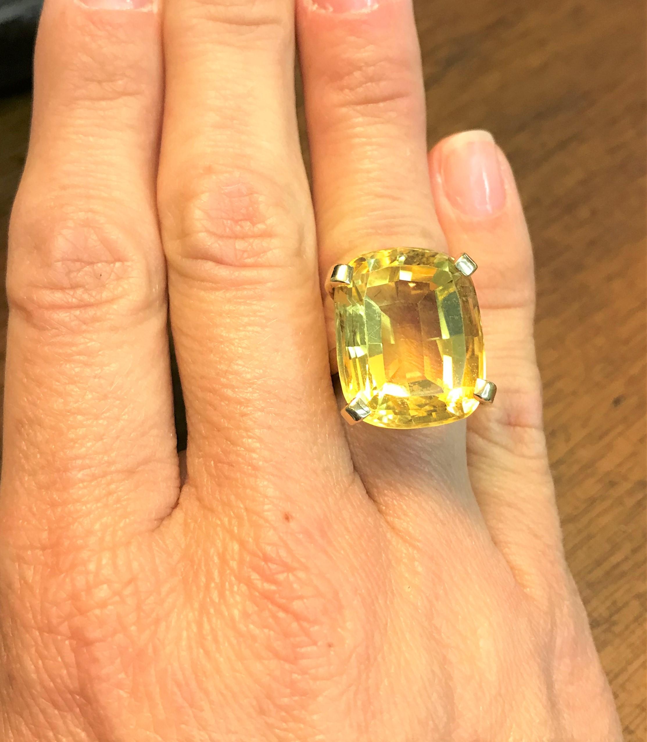 Women's or Men's Large Citrine and Gold Cocktail Ring For Sale