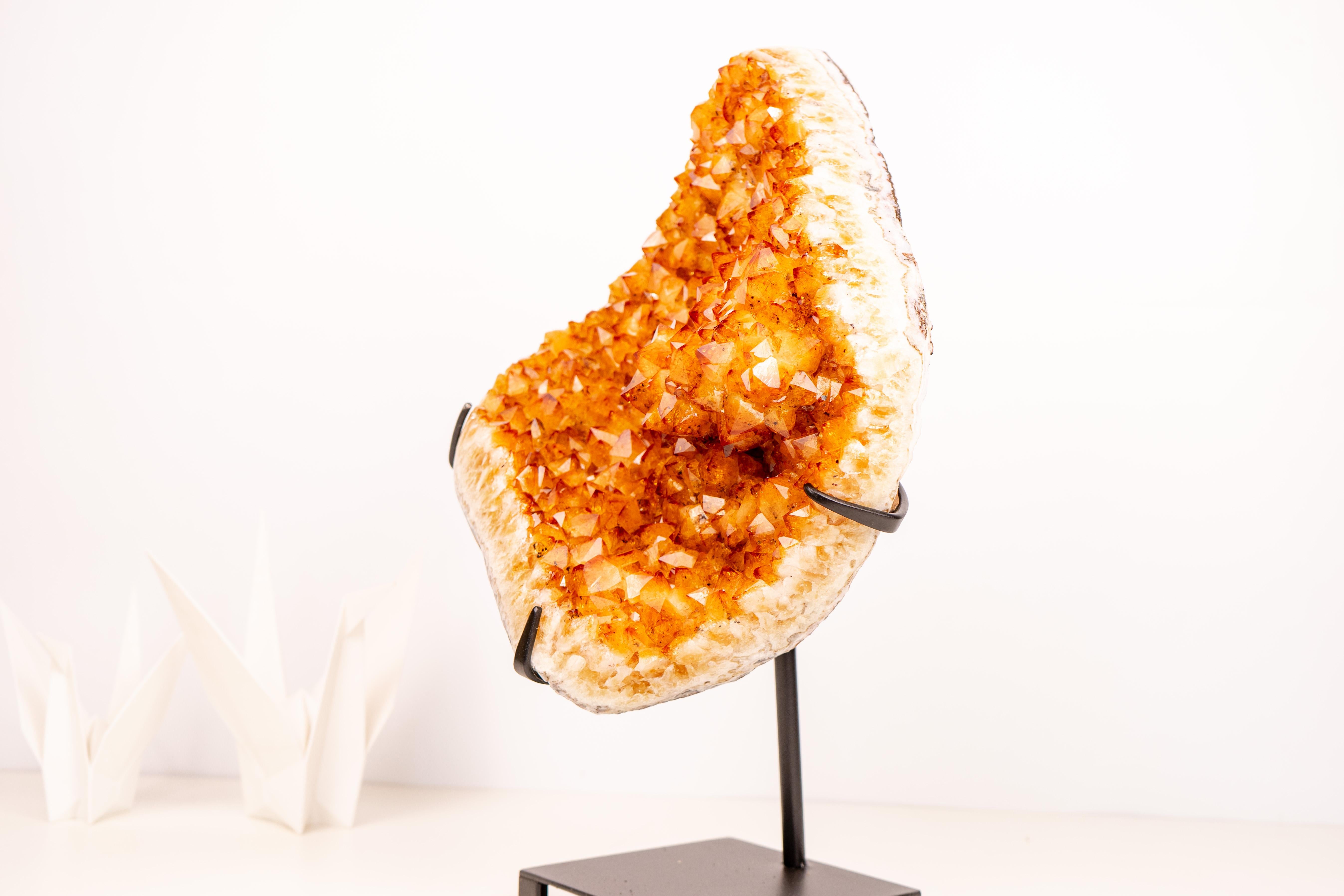 Gran Racimo de Cristal de Citrino con Rara Formación de Flor de Estalactita Siglo XXI y contemporáneo en venta