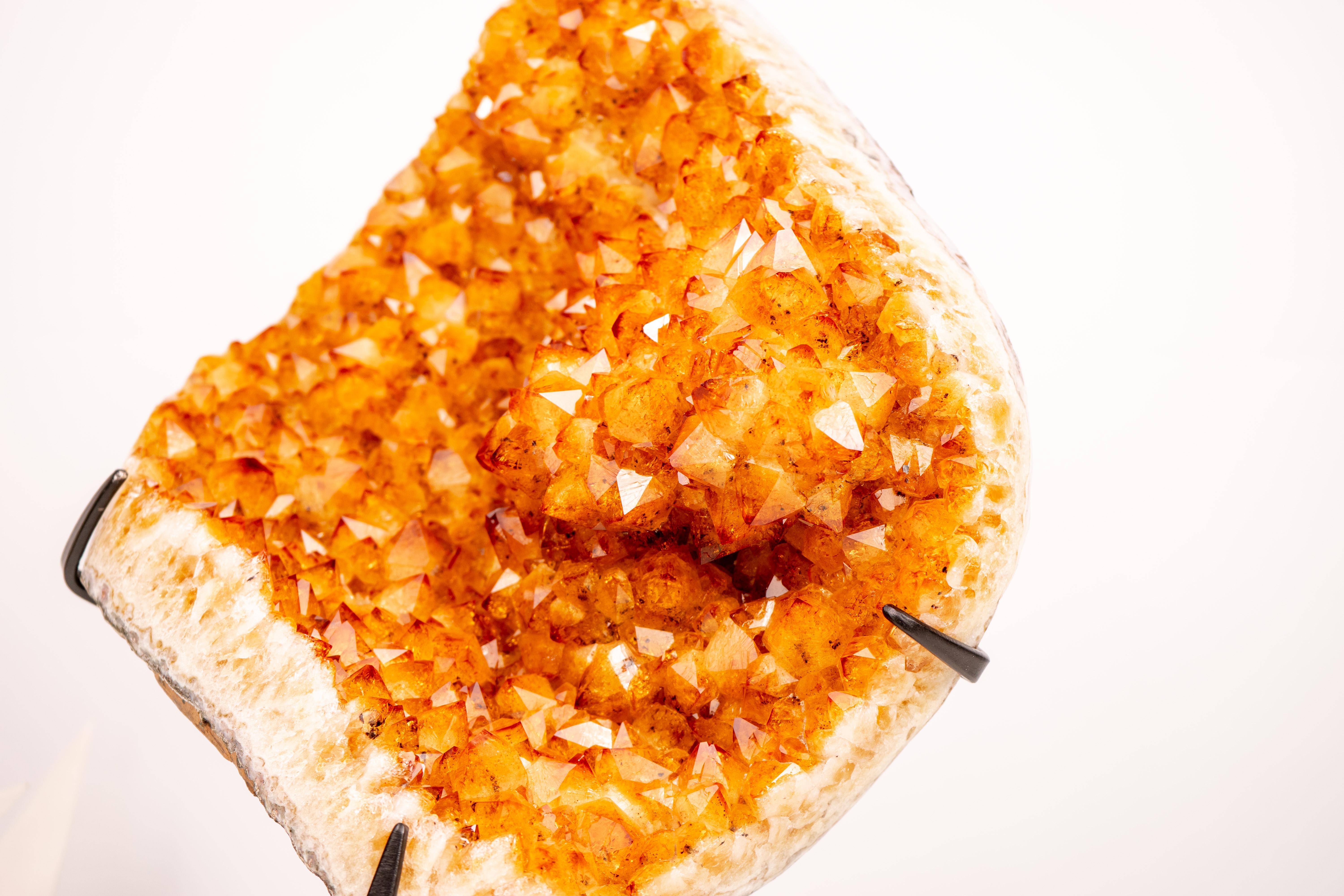 Gran Racimo de Cristal de Citrino con Rara Formación de Flor de Estalactita en venta 2