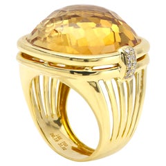 Large Citrine Ring Cocktail statement 18 Karat Gold Natural Yellow Gemstone