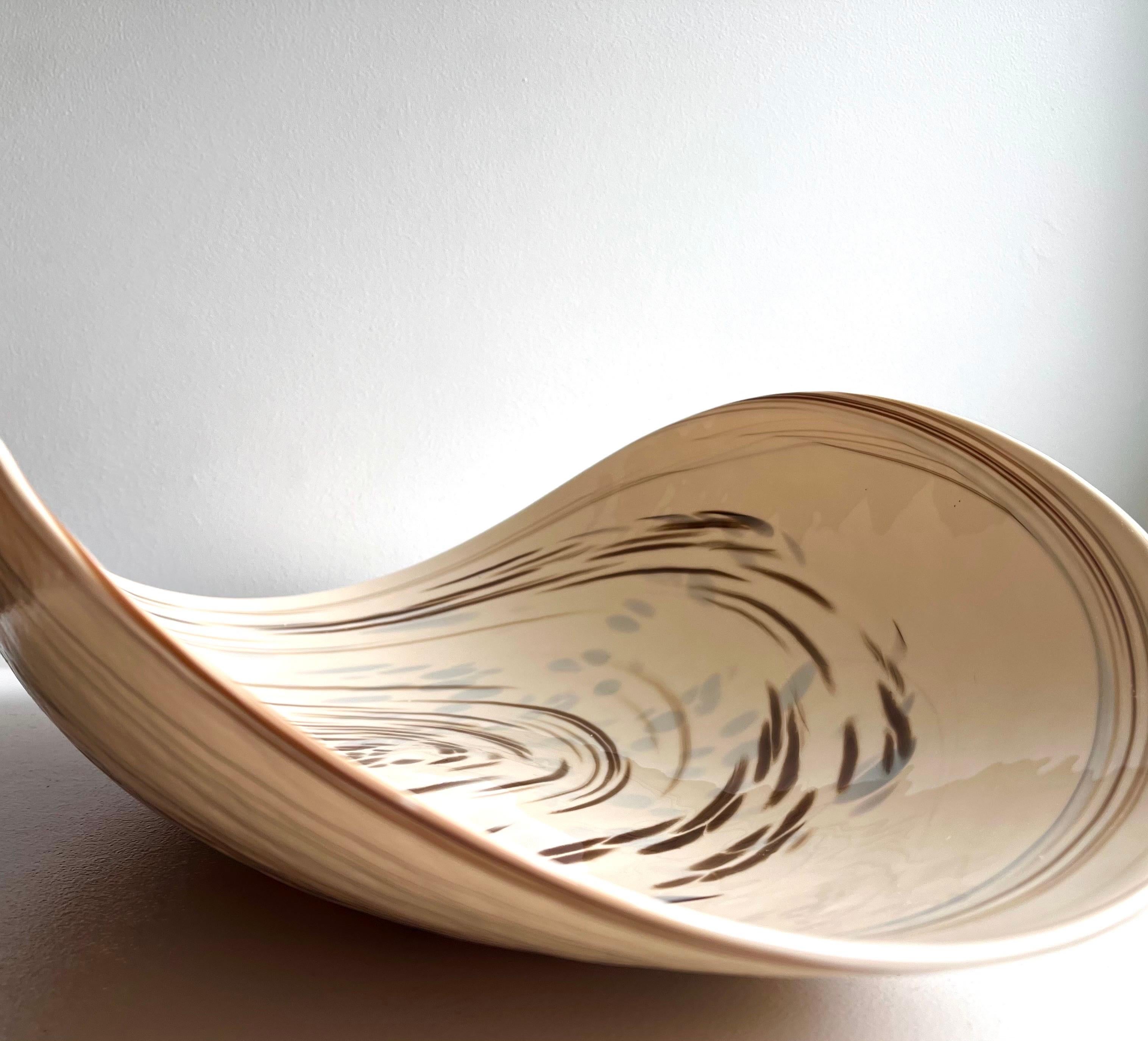 Grand centre de table en verre d'art italien à coquille de palourde, vers 1980 Bon état - En vente à Philadelphia, PA