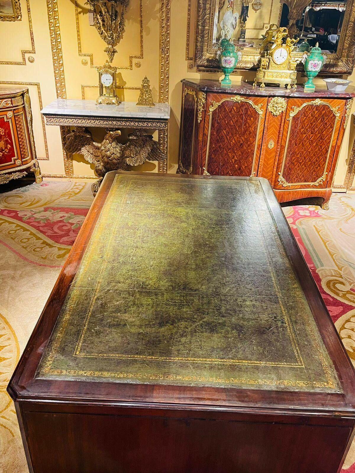 Chesterfield Large Classic 20th Century English Writing Desk mahogany