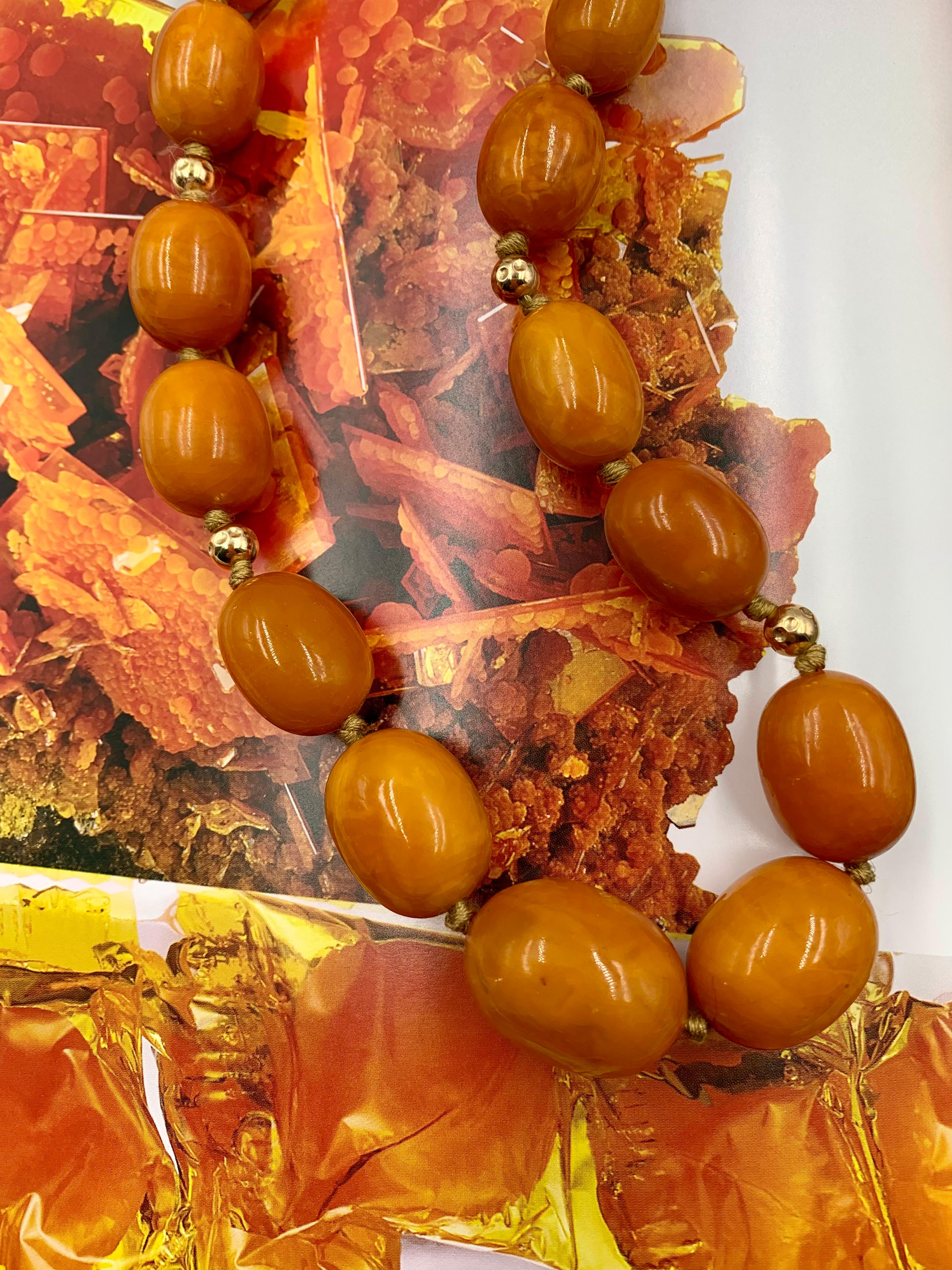 Large Classic Antique Butterscotch Baltic Amber and 14K Gold Bead Necklace In Good Condition For Sale In New York, NY