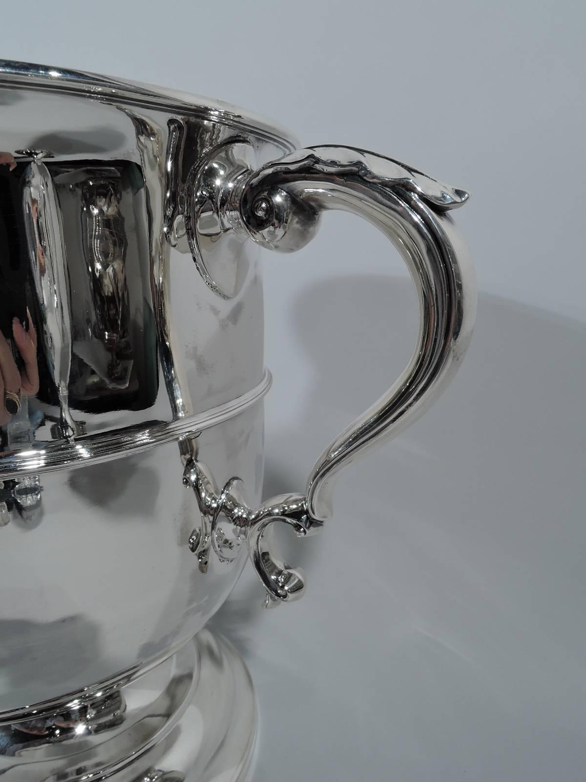 Early 20th Century Large Classic English Edwardian Sterling Silver Trophy Cup