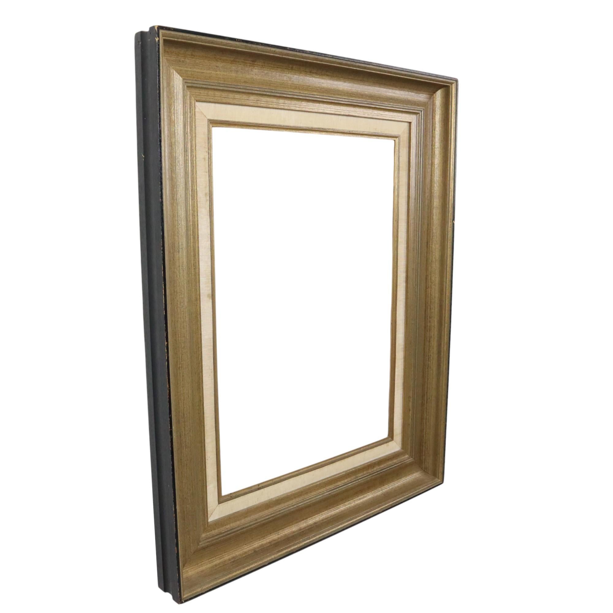 Large Classic Gold Frame Pine Wood Sleek Design 97cm For Sale 3