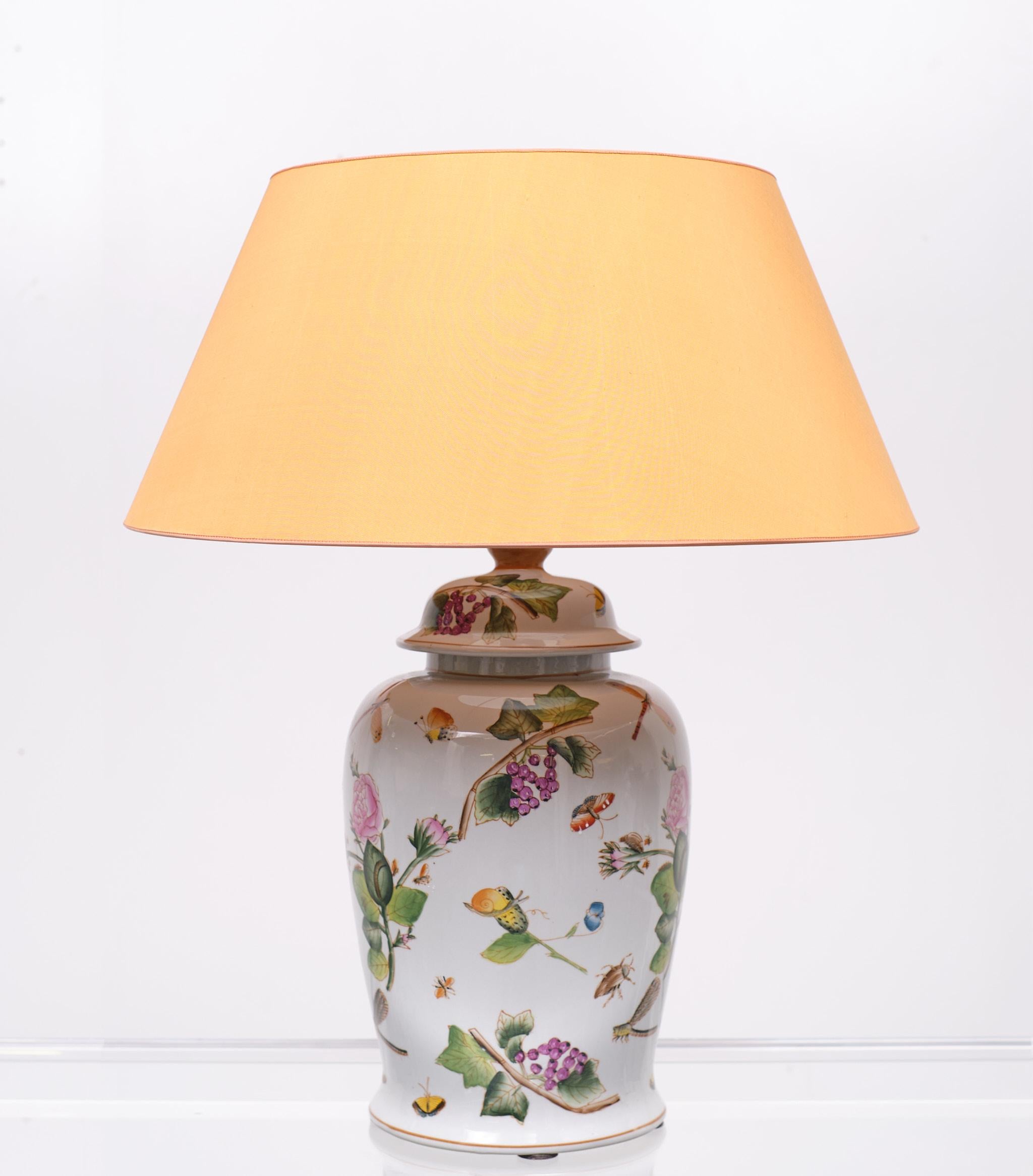 Beautiful large table lamp. Manufactured by Artdecor Collection Germany hand painted whit al kind off insects and flowers grapes. Ceramic base comes with a matching shade. Top quality from Germany. Very good condition. Great looking table lamp.
 