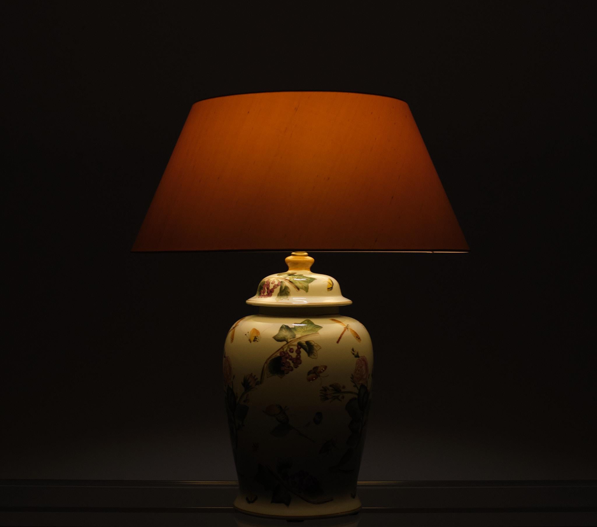 Large Classic Hand-Painted Table Lamp, Germany For Sale 1