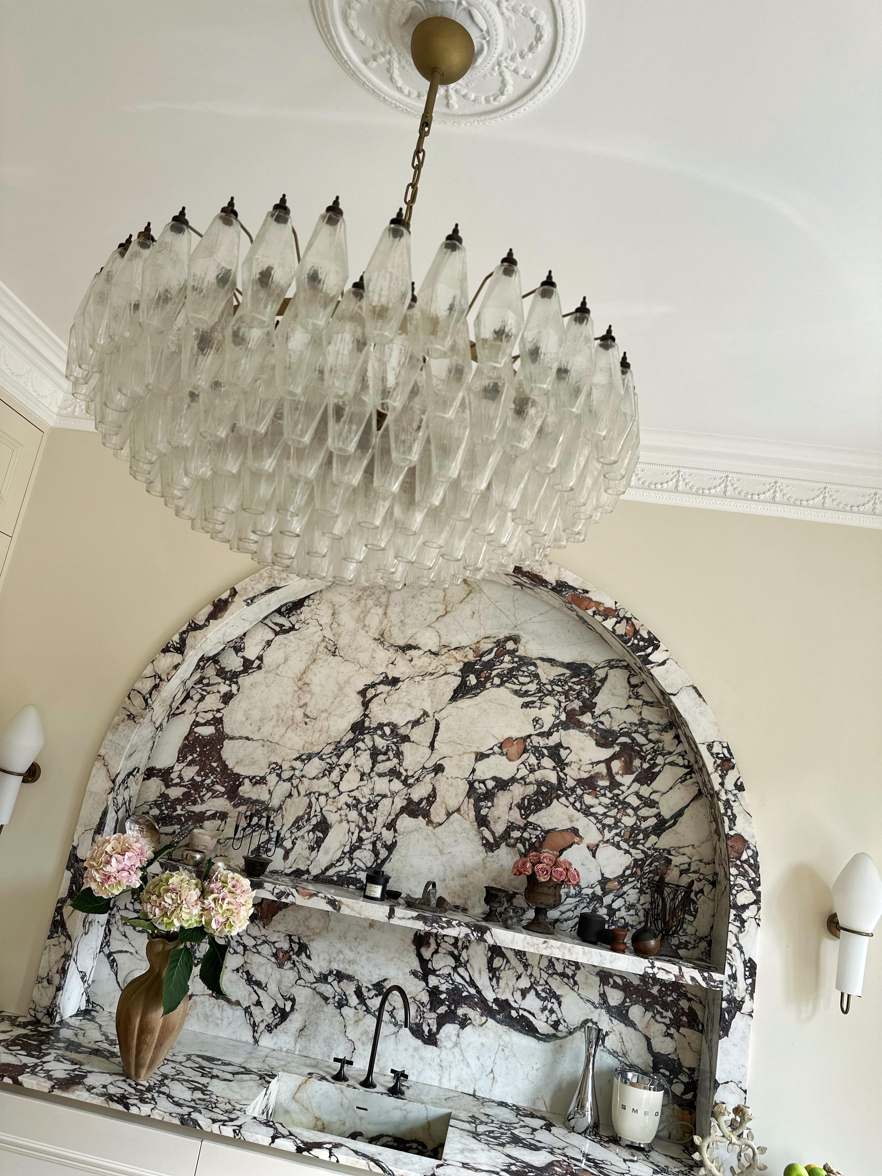 Großer Classic Murano-Kronleuchter im Stil von Carlo Scarpa. Poliedri-Prismen. (Moderne der Mitte des Jahrhunderts) im Angebot