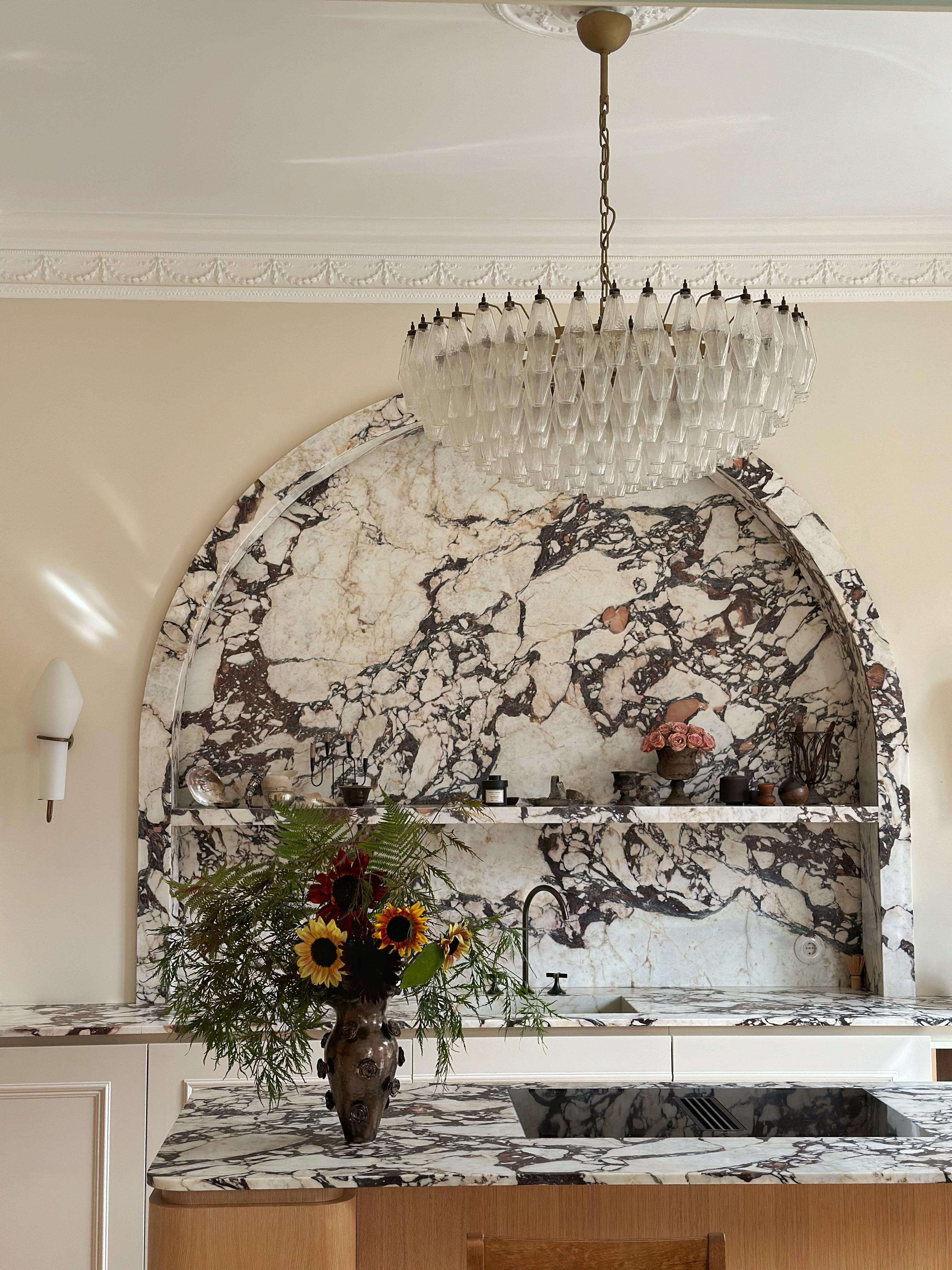 Großer Classic Murano-Kronleuchter im Stil von Carlo Scarpa. Poliedri-Prismen. im Zustand „Hervorragend“ im Angebot in Bromma, SE