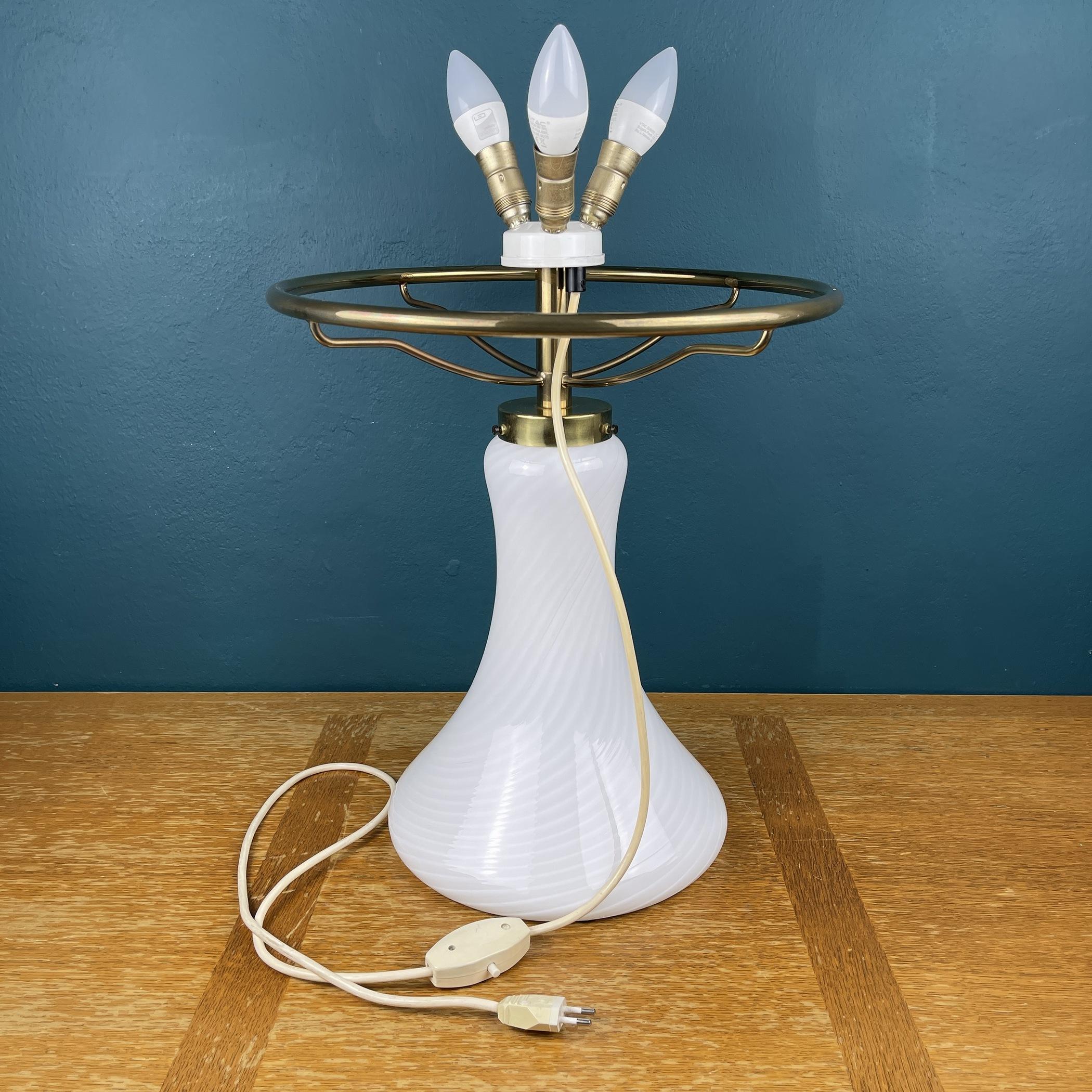 Große klassische Murano-Tischlampe in Pilzform, Italien, 1970er Jahre im Angebot 3