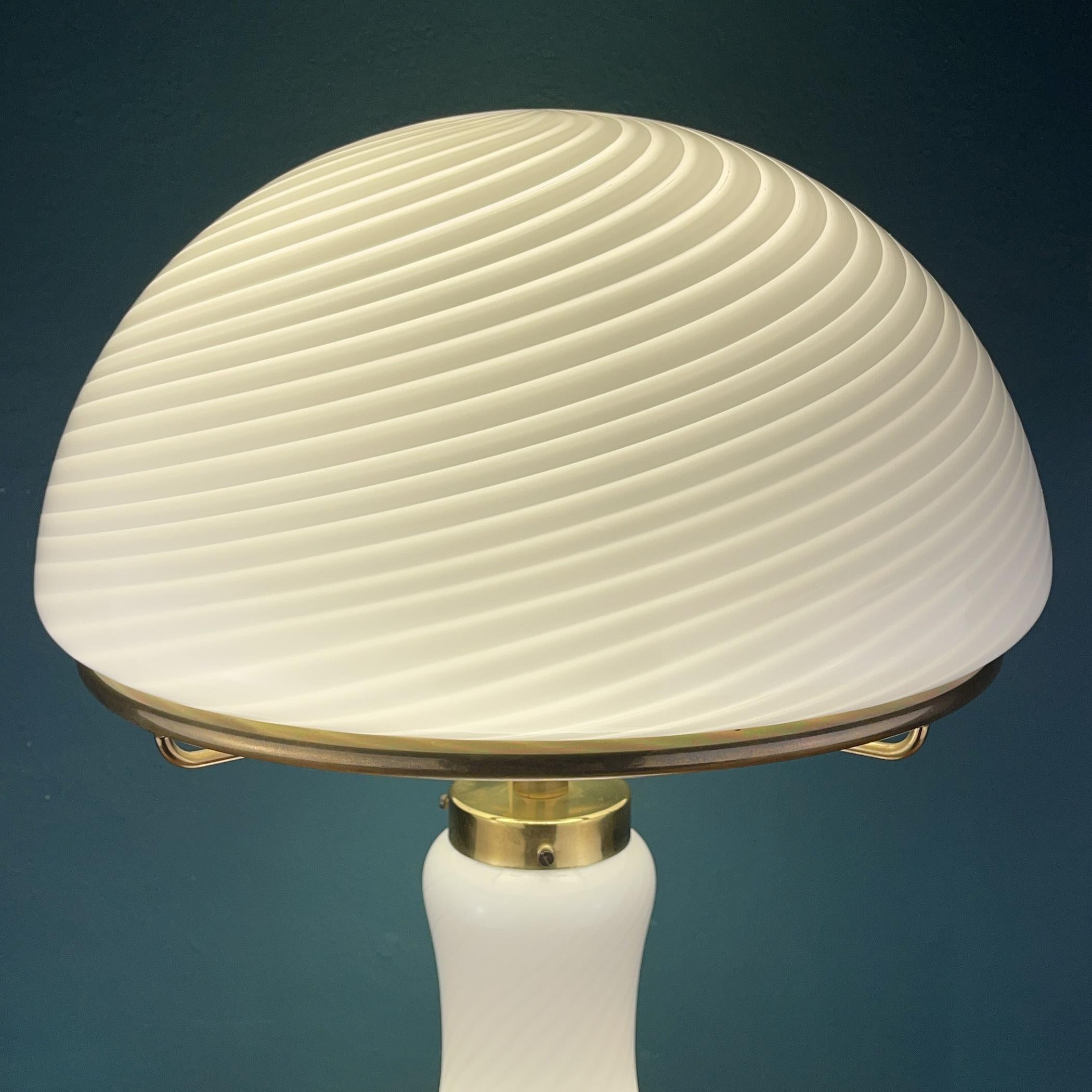 Large Classic Swirl Murano Table Lamp Mushroom Italy 1970s For Sale 1