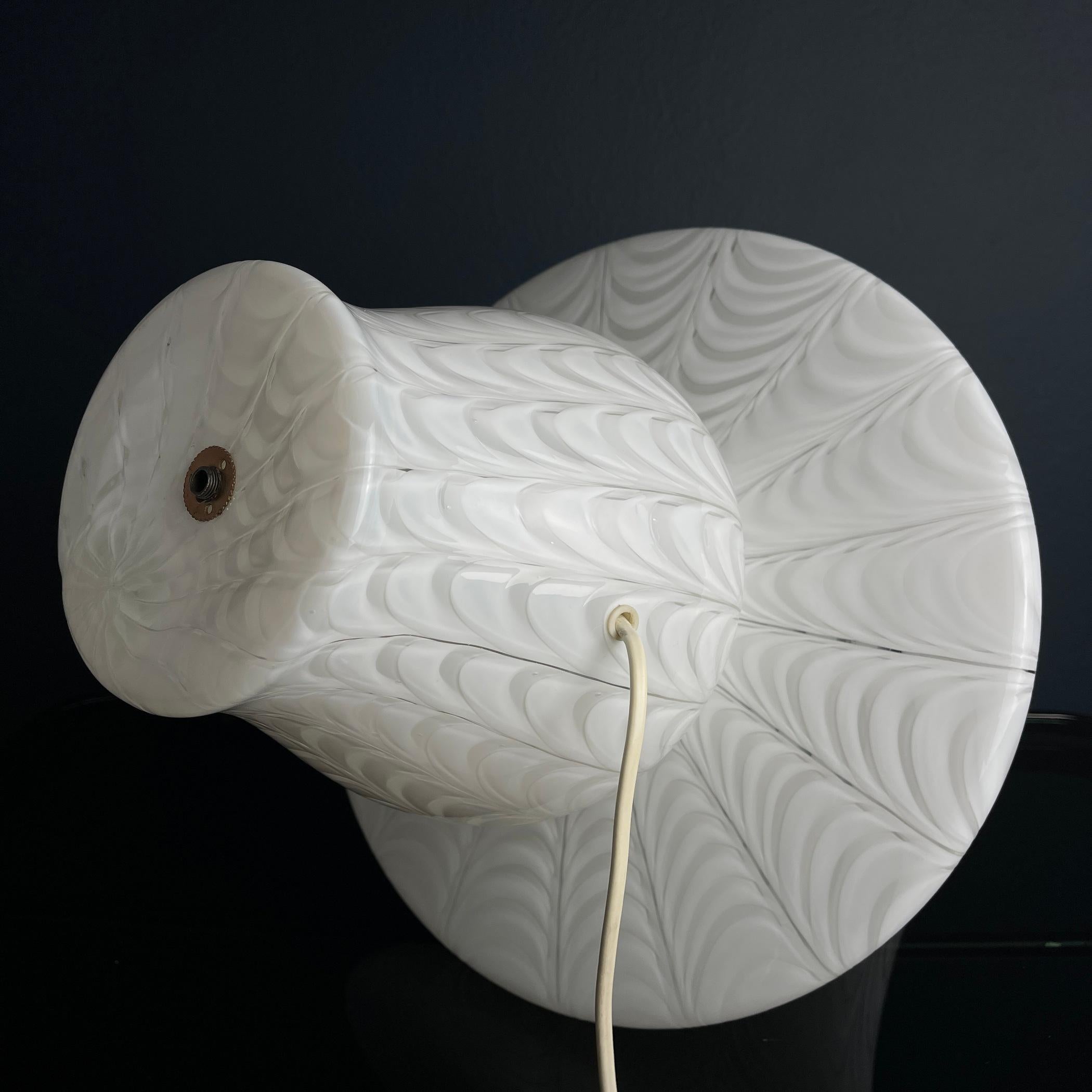 Large Classic white murano table lamp Mushroom Italy 1970s  For Sale 6