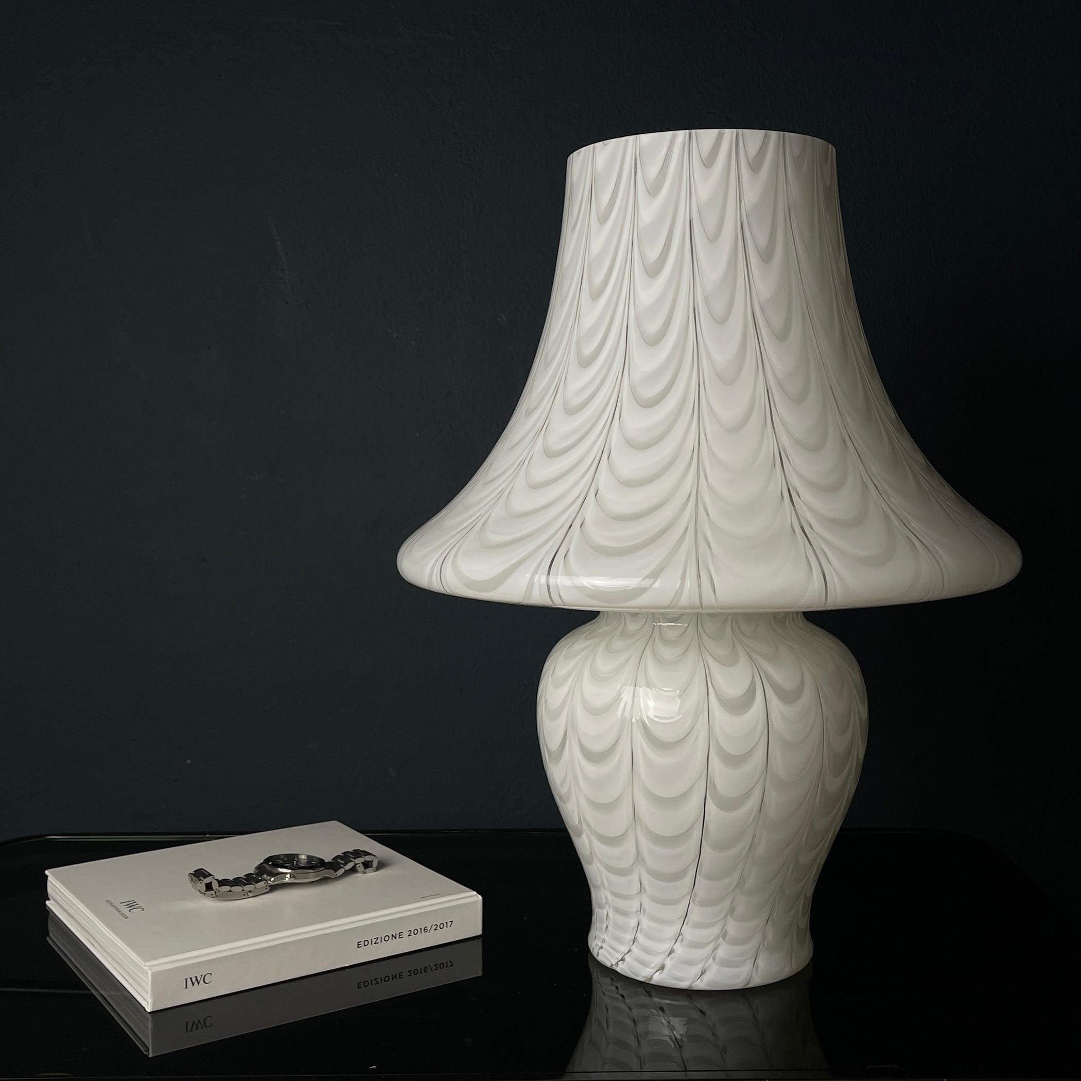 20th Century Large Classic white murano table lamp Mushroom Italy 1970s  For Sale