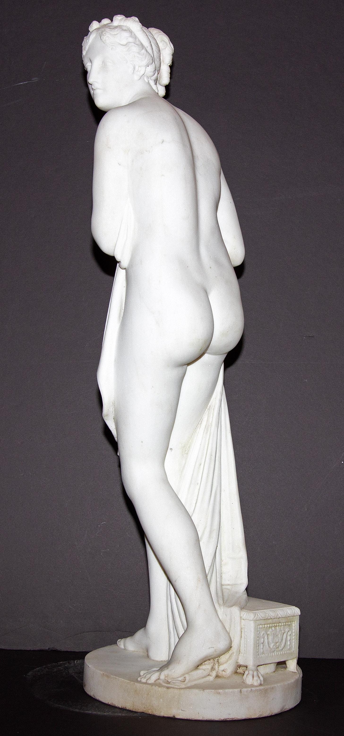 Klassische Marmorstatue „Venus Italica“ aus dem 19. Jahrhundert (Italienisch)