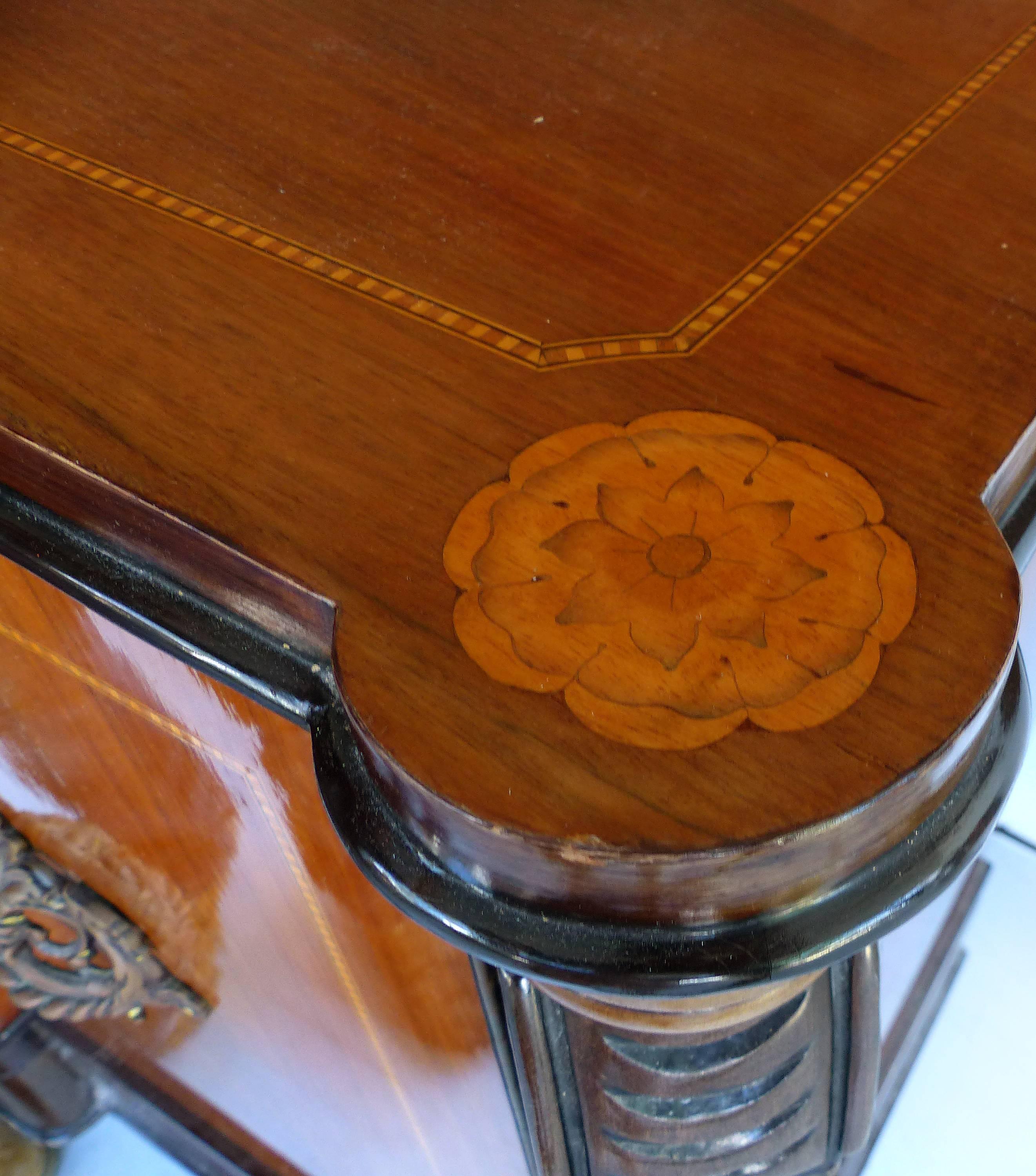 Mahogany, Walnut, Satinwood Italian Sideboard Credenza In Good Condition For Sale In Miami, FL