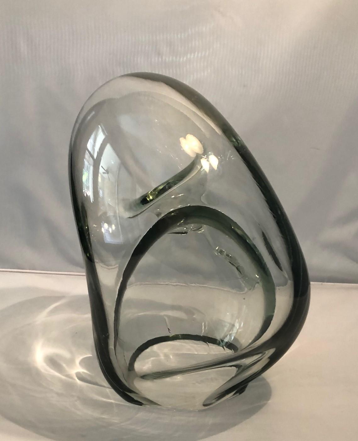 Américain Grande sculpture d'orbe en verre d'art transparent de John Bingham en vente