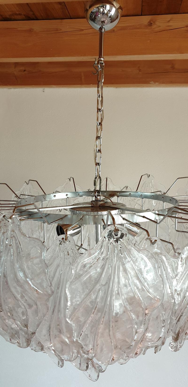 Late 20th Century Large Clear Murano Glass Leaves Mid-Century Modern Chandelier, Barovier Style