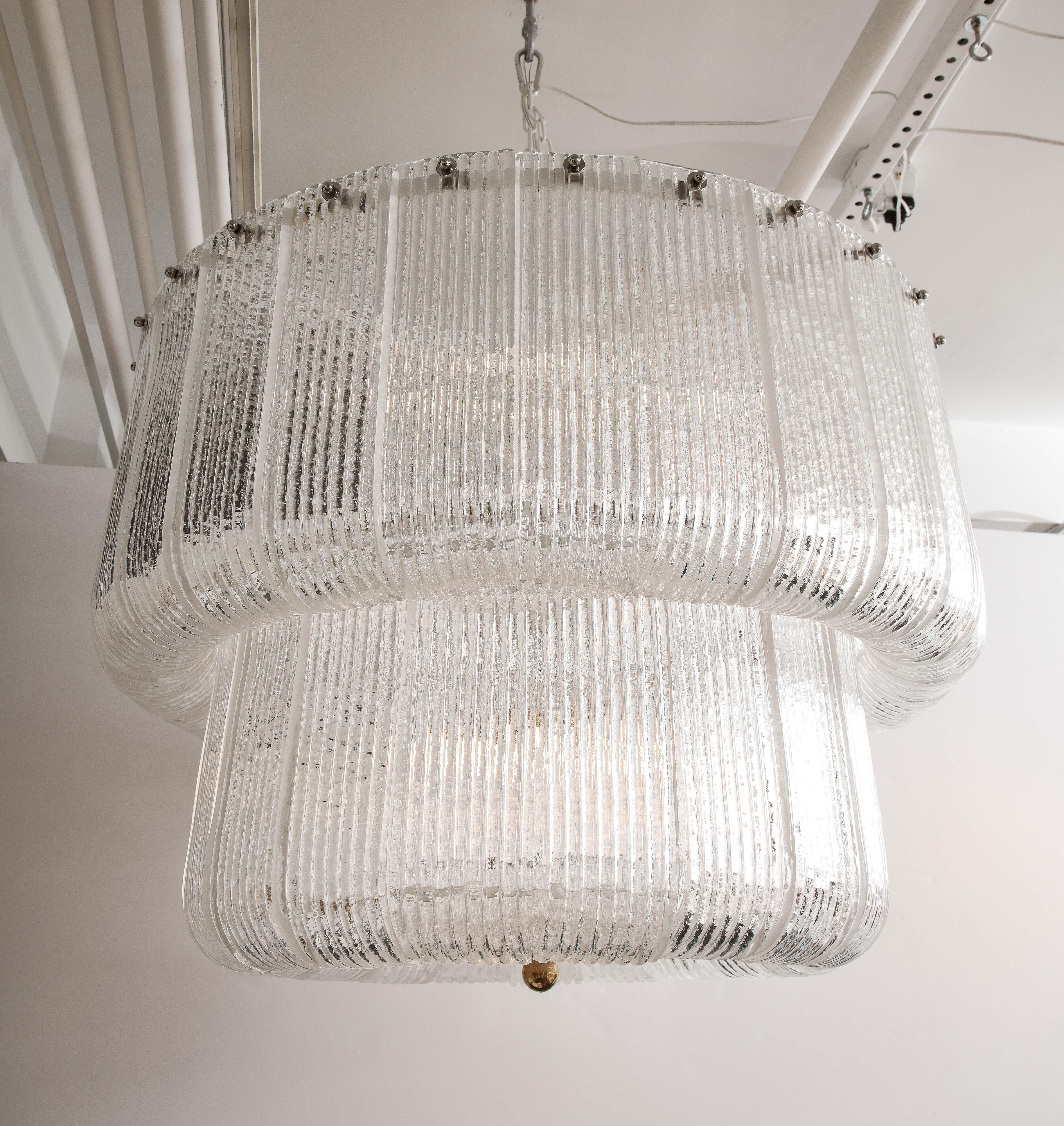 Contemporary Large Clear Murano Glass Round Chandelier in the Style of Barovier & Toso, Italy