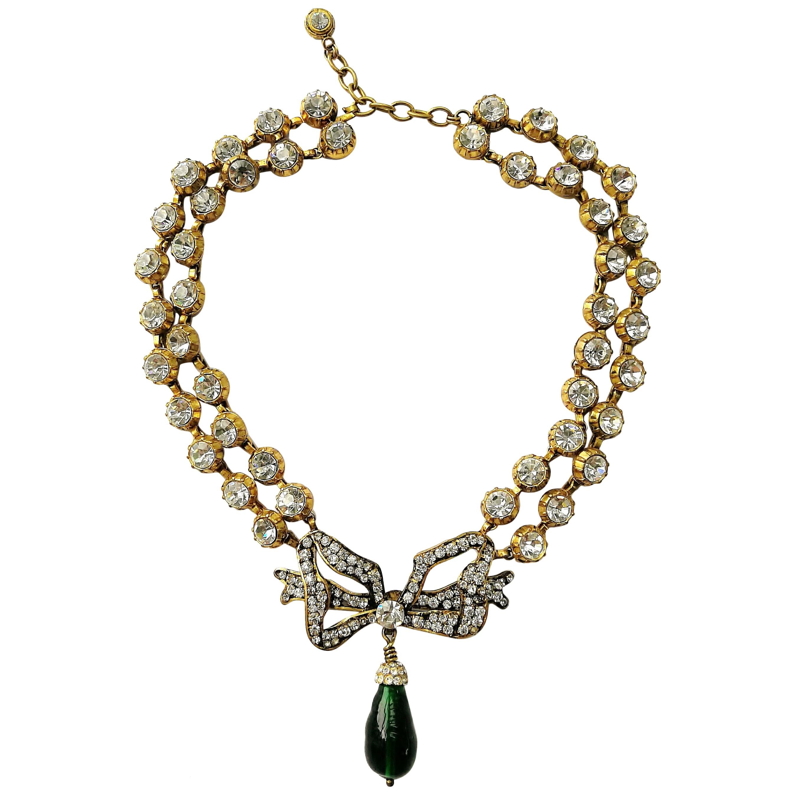 Large clear paste and emerald poured glass  'bow' necklace, Chanel, 1980s