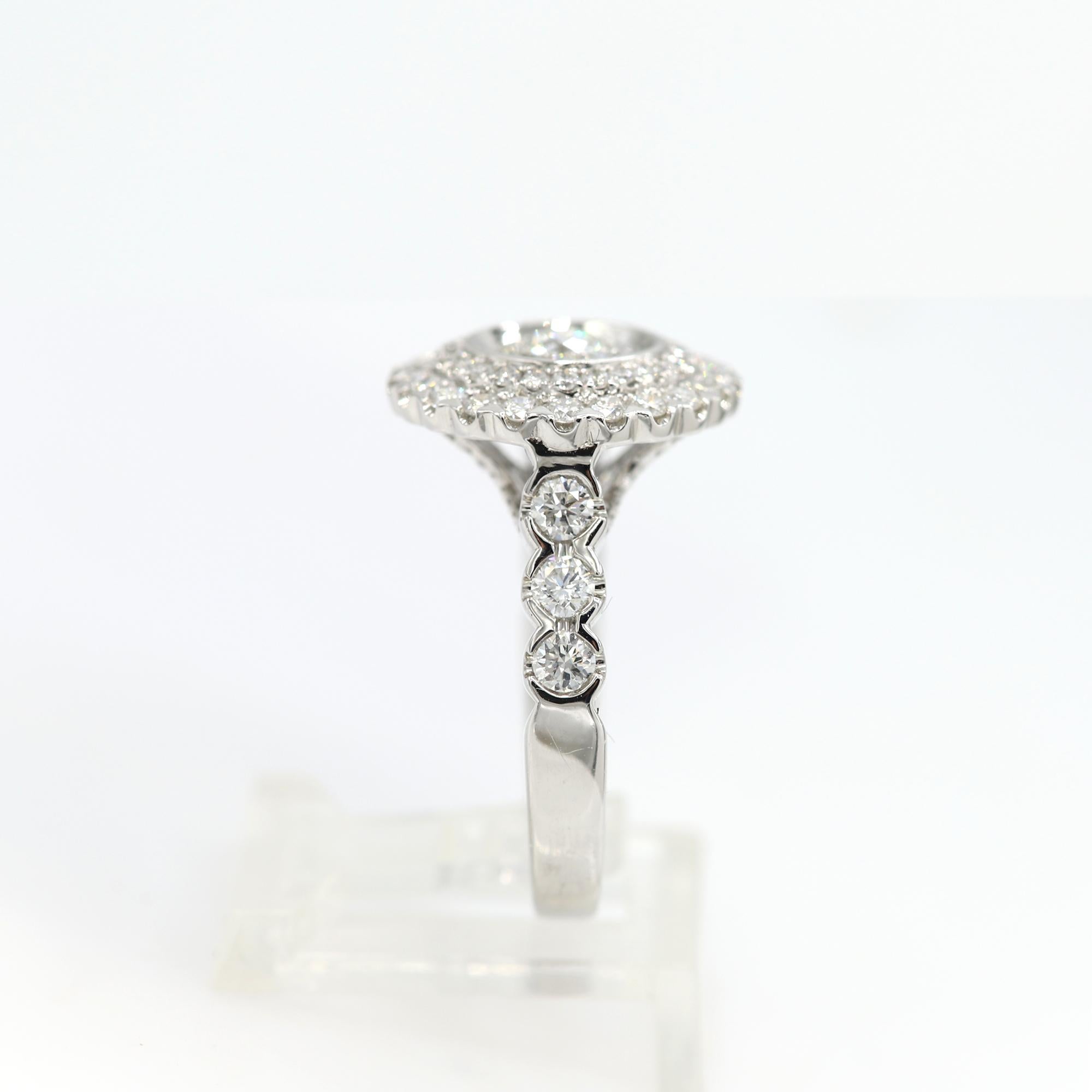 Large Cluster Diamond Ring 18 Karat White Gold Round Circle of Diamond Design In New Condition For Sale In Brooklyn, NY