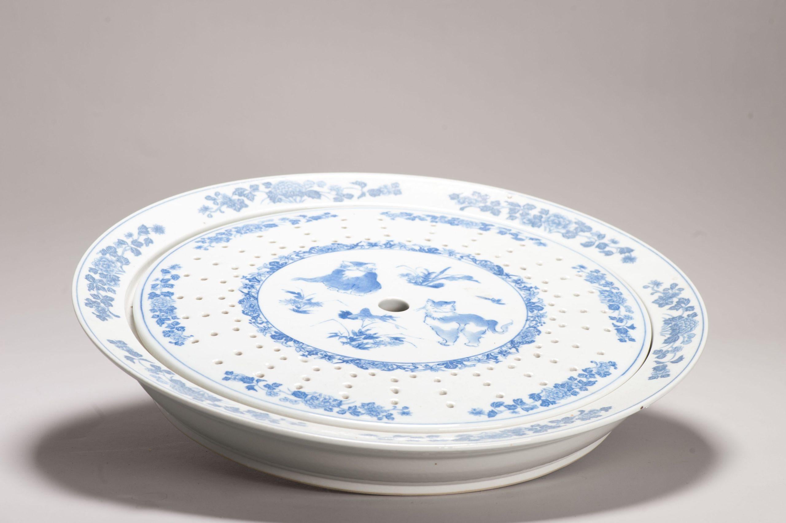 Porcelain Large Cobalt Blue Serving Hot Water charger Chinese porcelain Arch of Noah For Sale