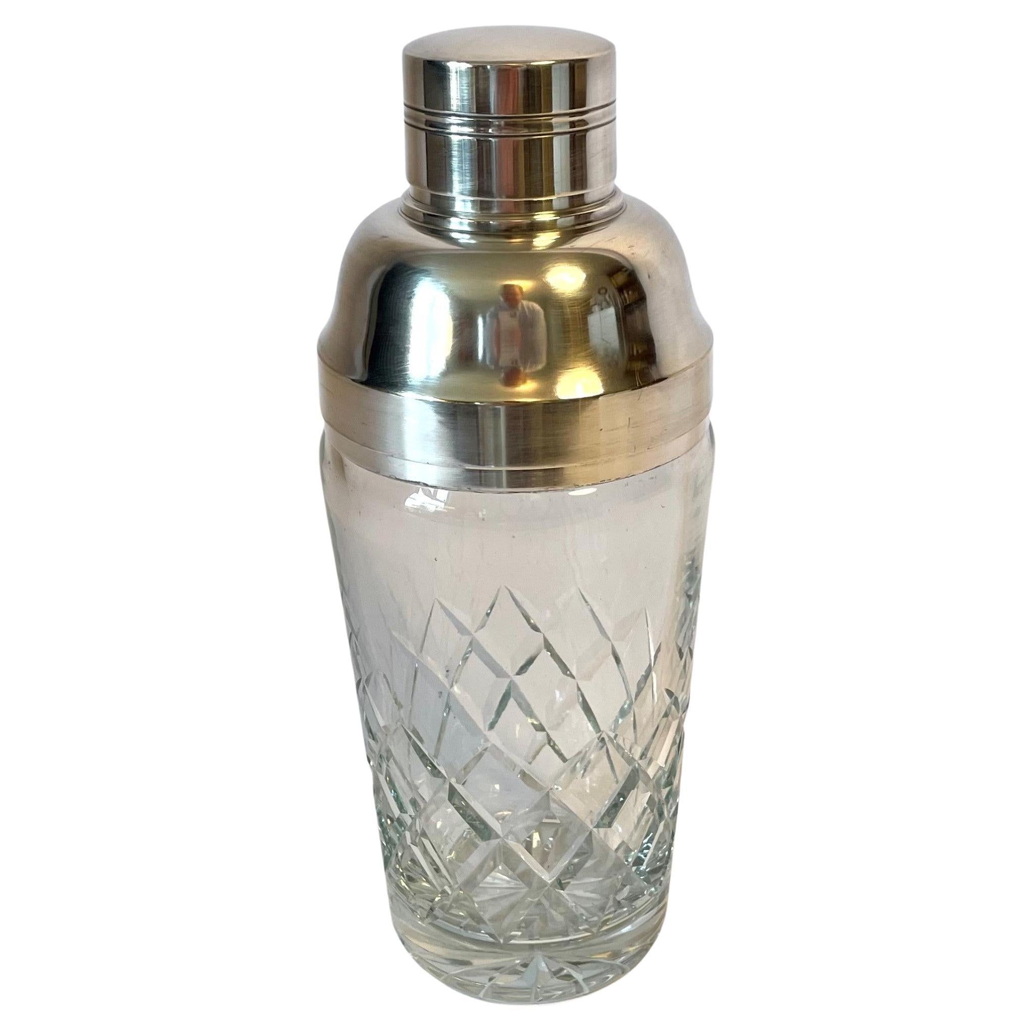 Large Cocktail Shaker in Chrystal For Sale