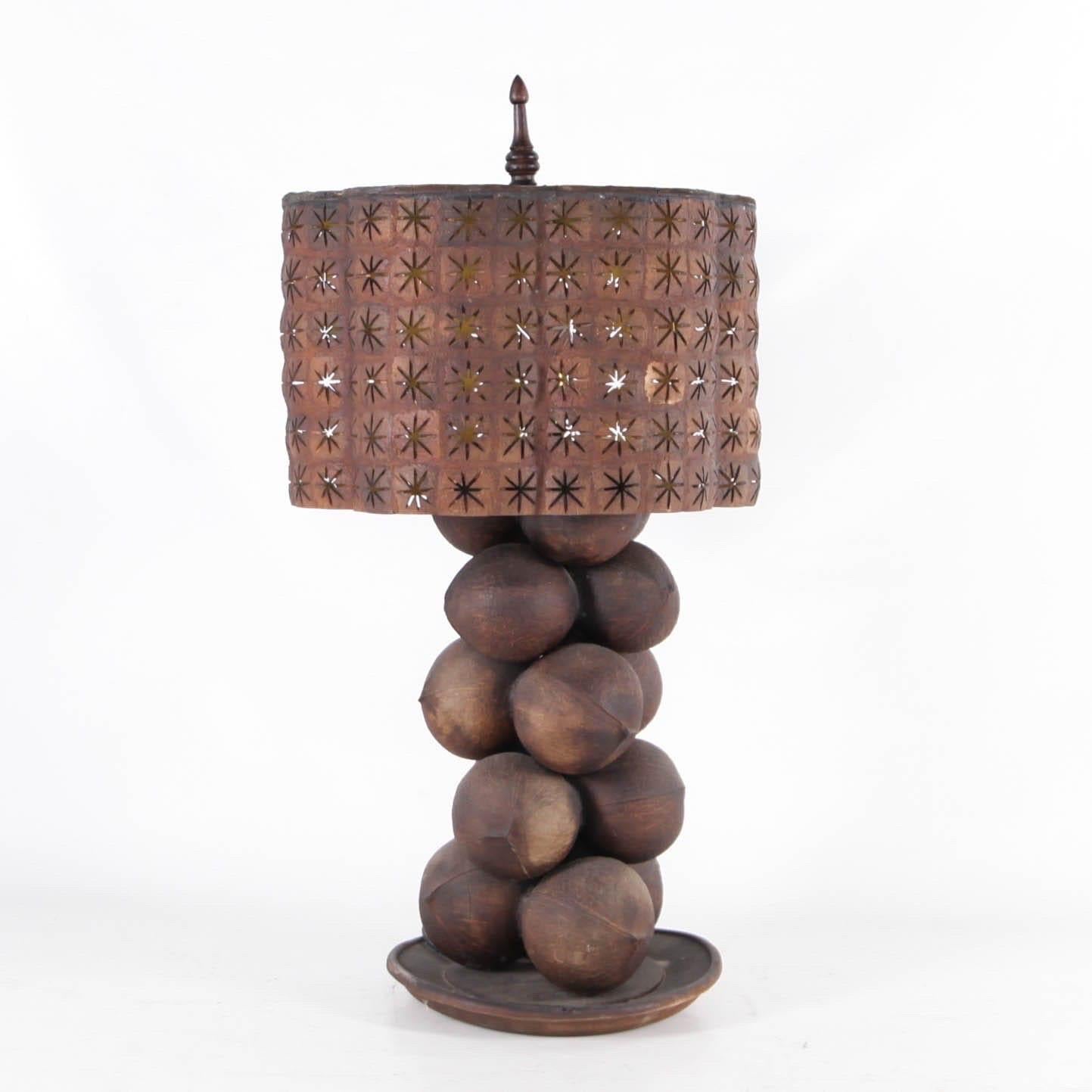 Large « coconuts » lamp For Sale 5