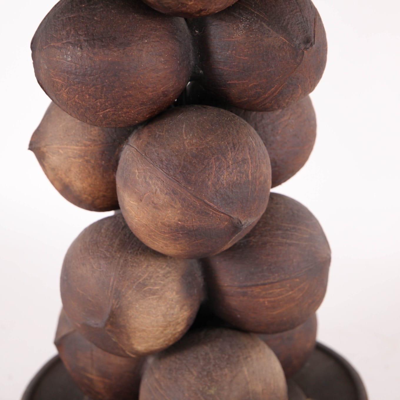 Large « coconuts » lamp For Sale 2