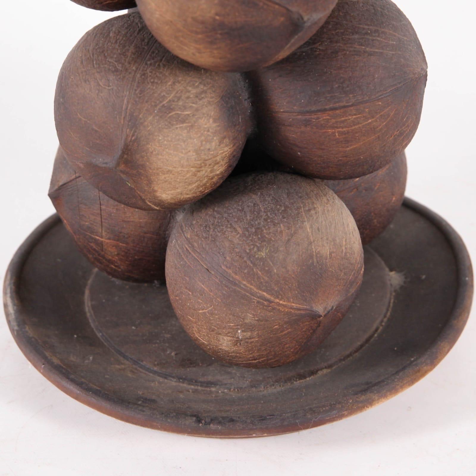 Large « coconuts » lamp For Sale 3