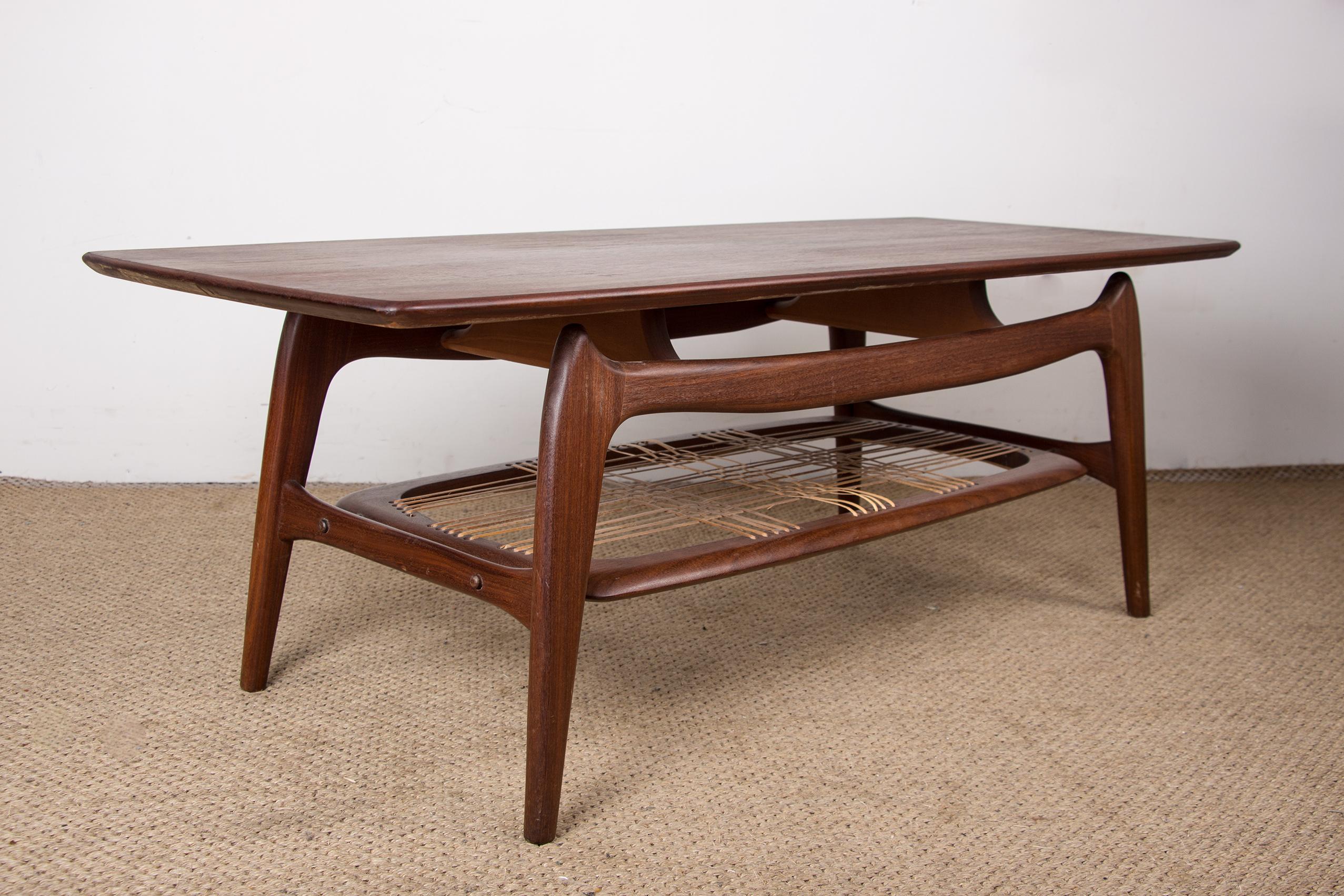 Large Coffee Table, 2 levels, in Teak and Rattan, Louis van Teeffelen for WéBé. For Sale 5
